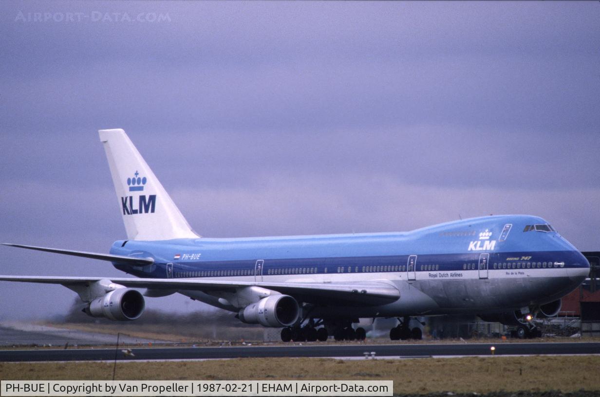PH-BUE, 1971 Boeing 747-206B C/N 20399, KLM Boeing 747-206B taxiing at Schiphol airport, the Netherlands, 1987