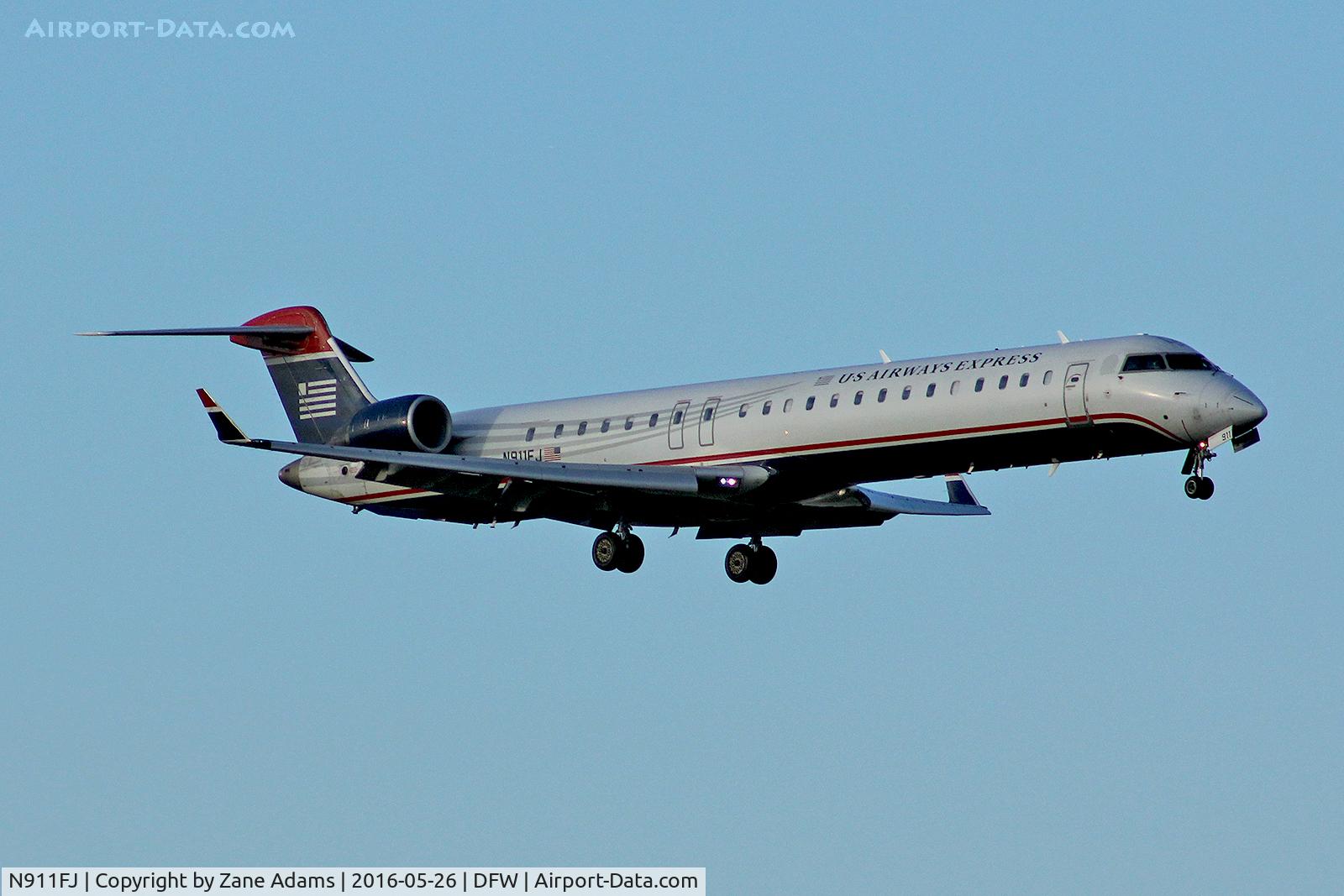 N911FJ, 2003 Bombardier CRJ-900ER (CL-600-2D24) C/N 15011, Landing at DFW Airport
