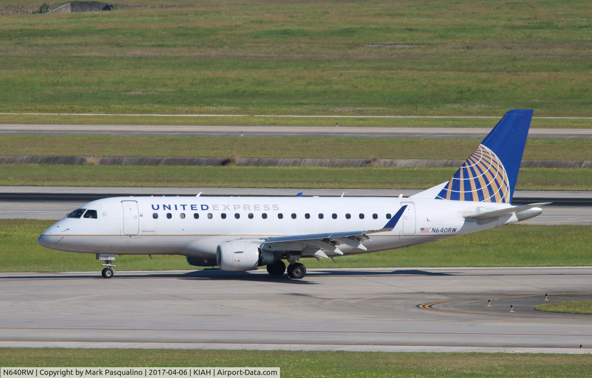 N640RW, 2004 Embraer 170SE (ERJ-170-100SE) C/N 17000058, ERJ-170-100 SE