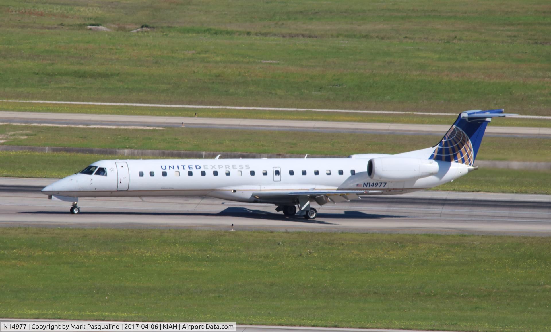 N14977, 1999 Embraer ERJ-145LR (EMB-145LR) C/N 145175, EMB-145LR