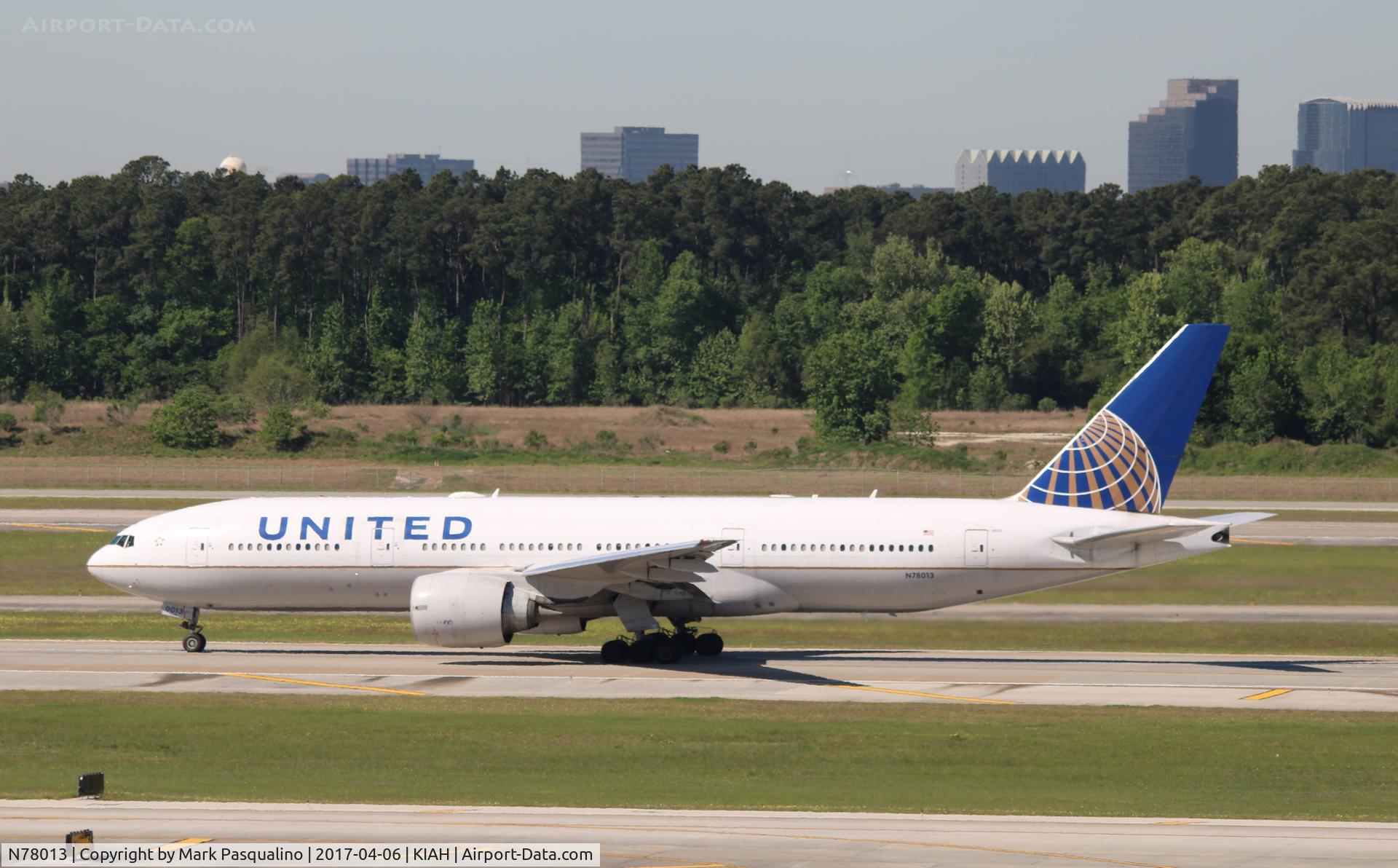 N78013, 1999 Boeing 777-224 C/N 29861, Boeing 777-200