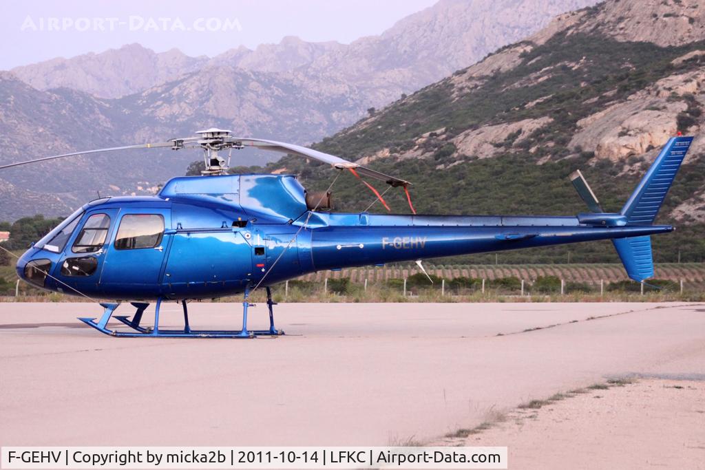 F-GEHV, Aerospatiale AS-350BA Ecureuil C/N 1454, Parked