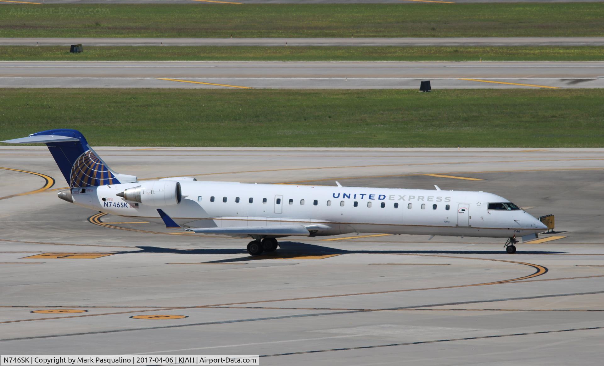 N746SK, 2005 Bombardier CRJ-700 (CL-600-2C10) Regional Jet C/N 10202, CL-600-2C10