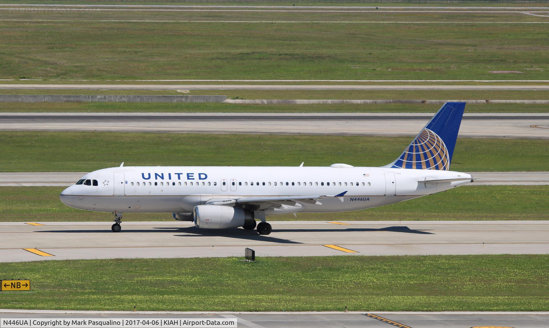 N446UA, 1998 Airbus A320-232 C/N 834, Airbus A320