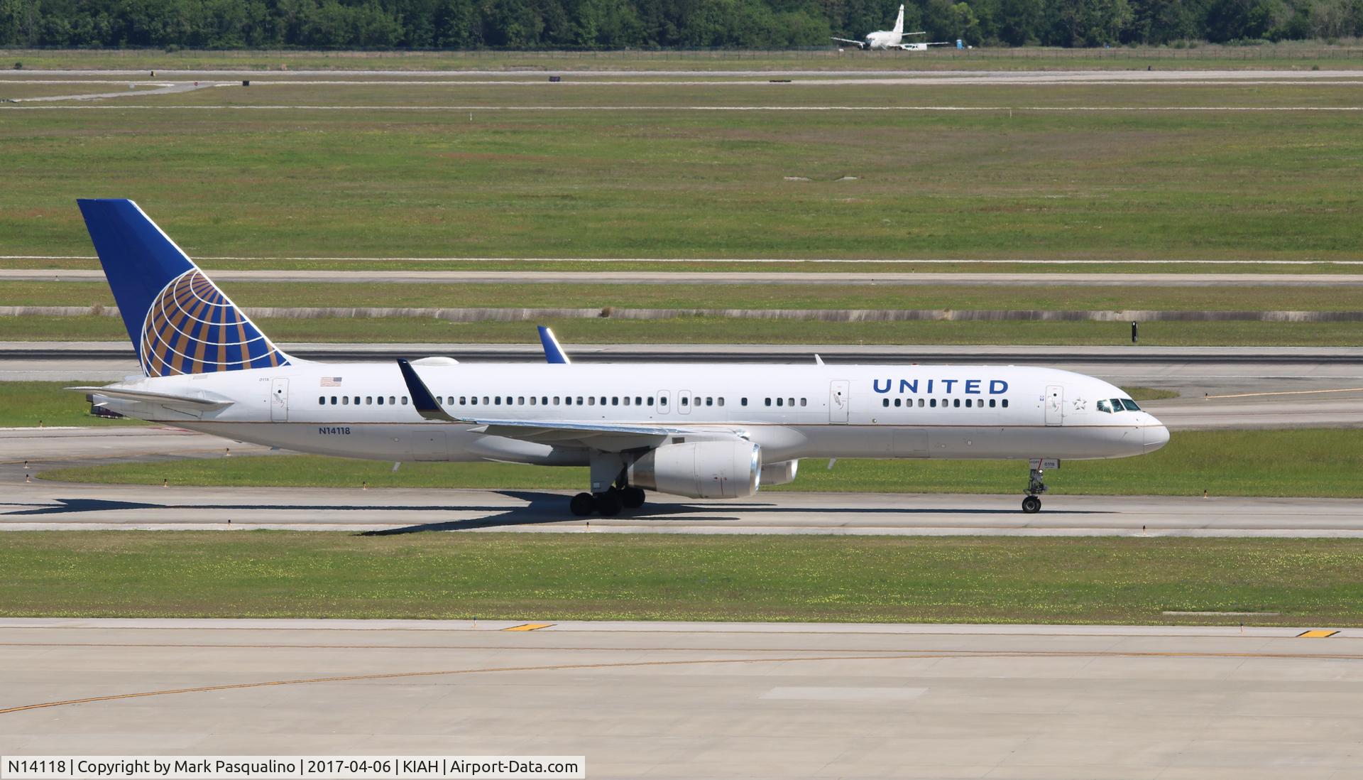 N14118, 1997 Boeing 757-224 C/N 27560, Boeing 757-200