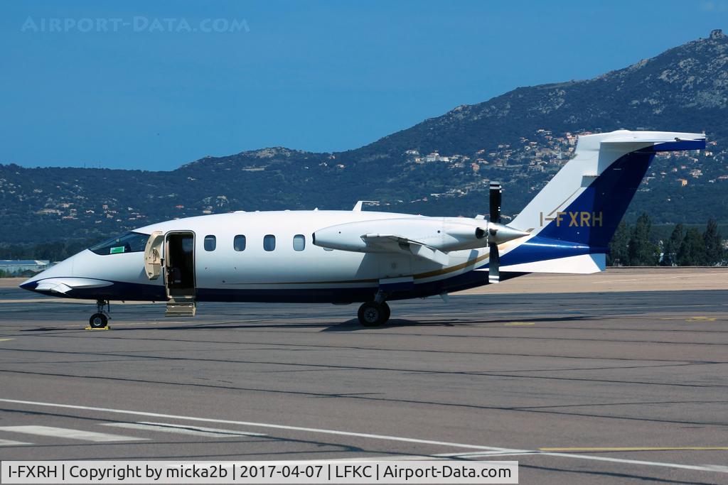 I-FXRH, 2009 Piaggio P-180 Avanti II C/N 1177, Parked
