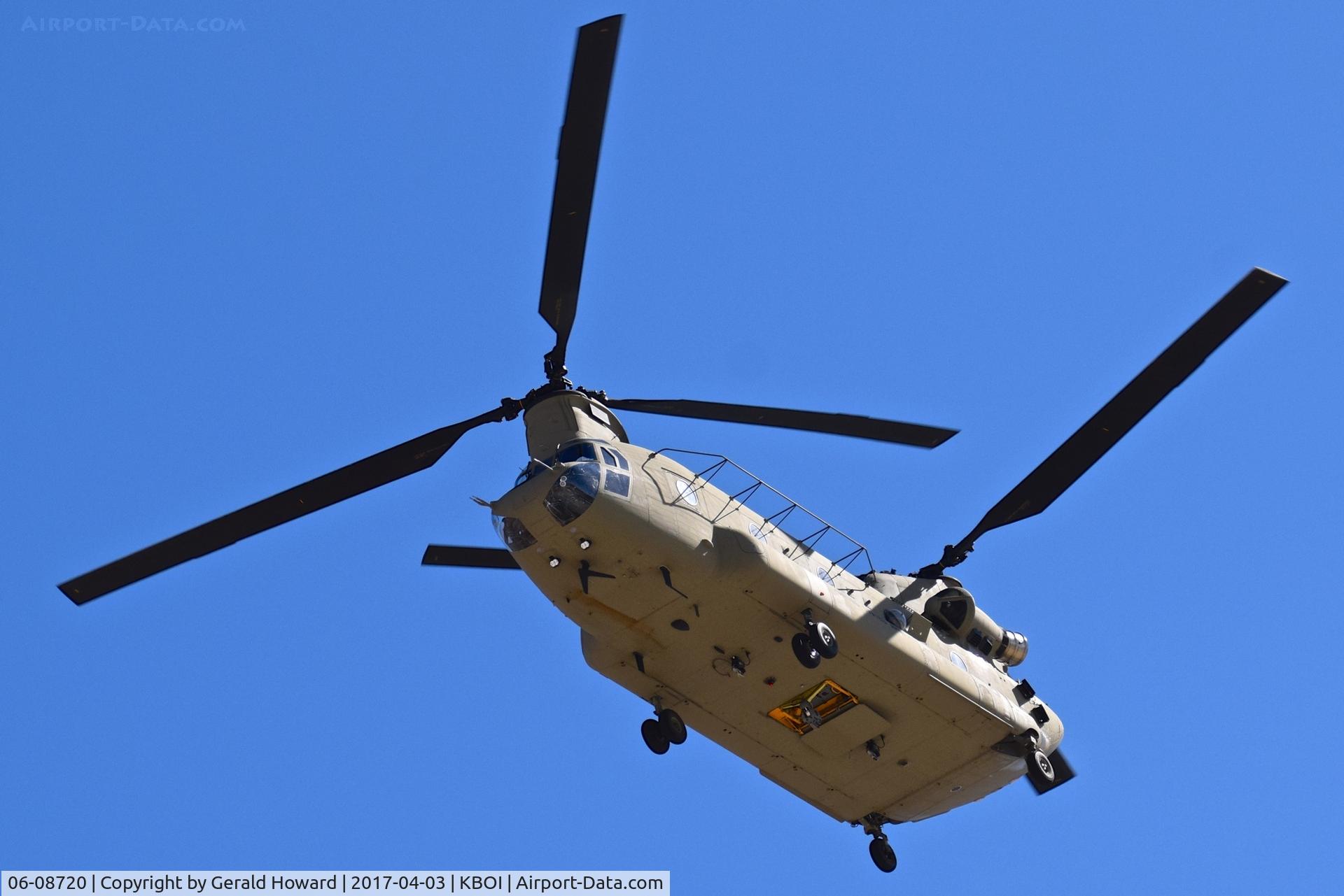 06-08720, 2006 Boeing CH-47F Chinook C/N M8720, Departing BOI.