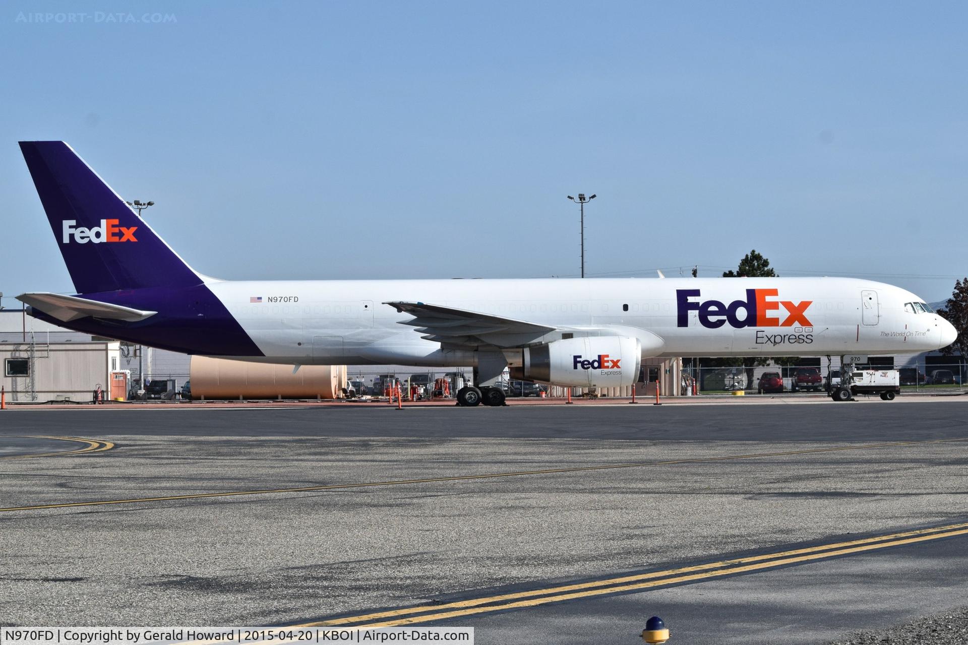 N970FD, 1997 Boeing 757-28A C/N 28166, Parked on the FedEx ramp.