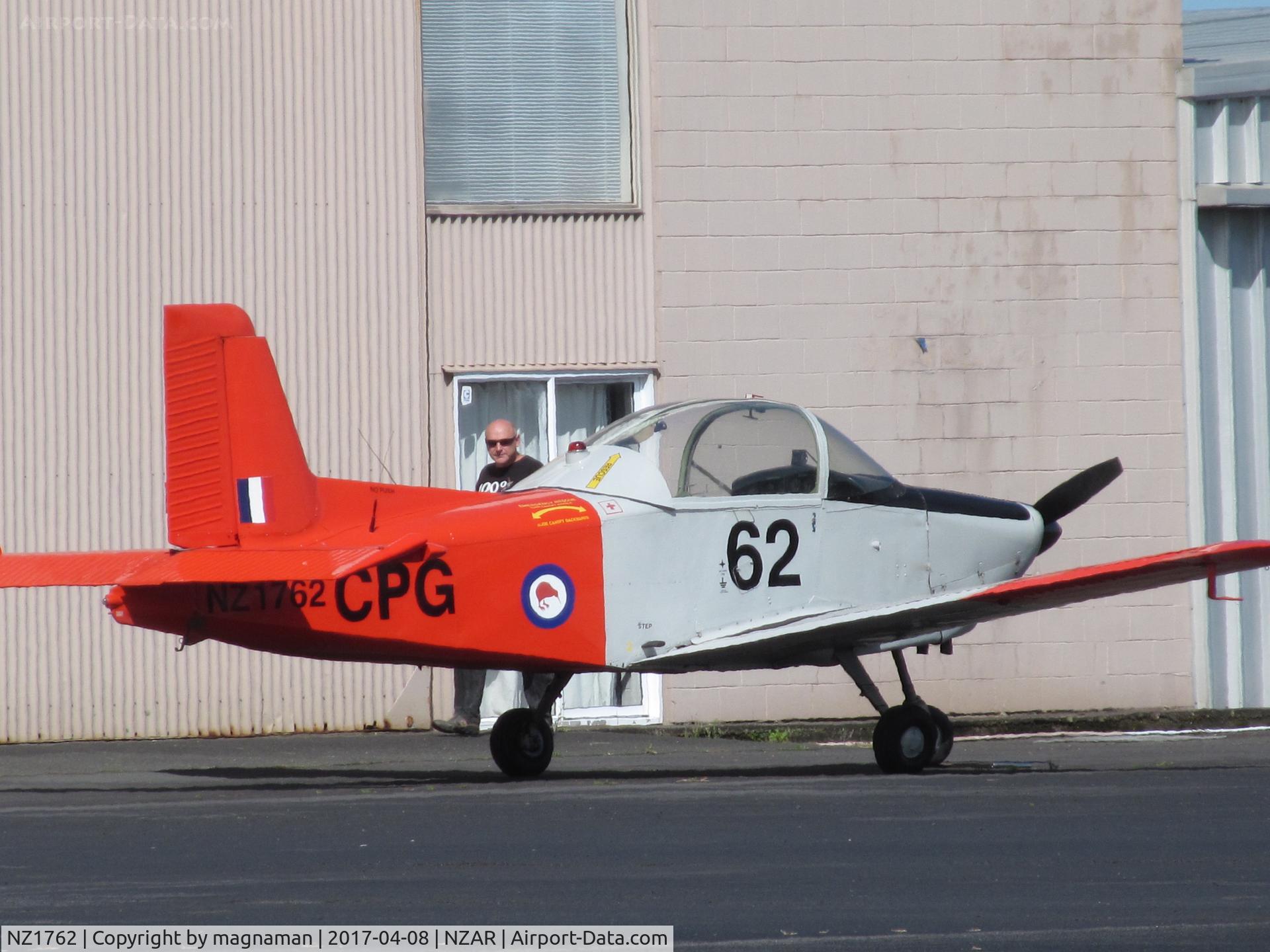 NZ1762, 1970 AESL Airtourer T6 C/N A552, outside hangar at AMZ