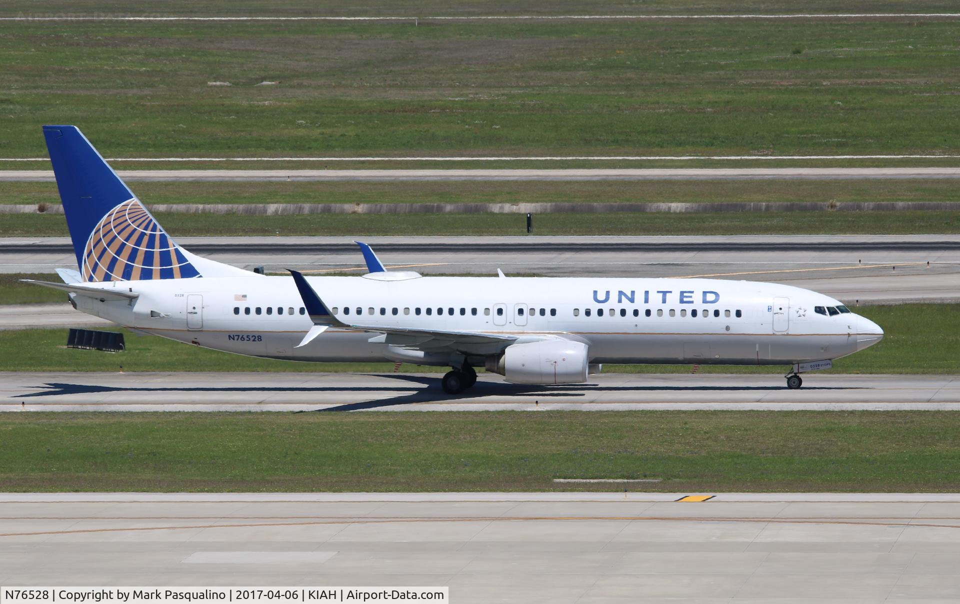 N76528, 2010 Boeing 737-824 C/N 31663, Boeing 737-800
