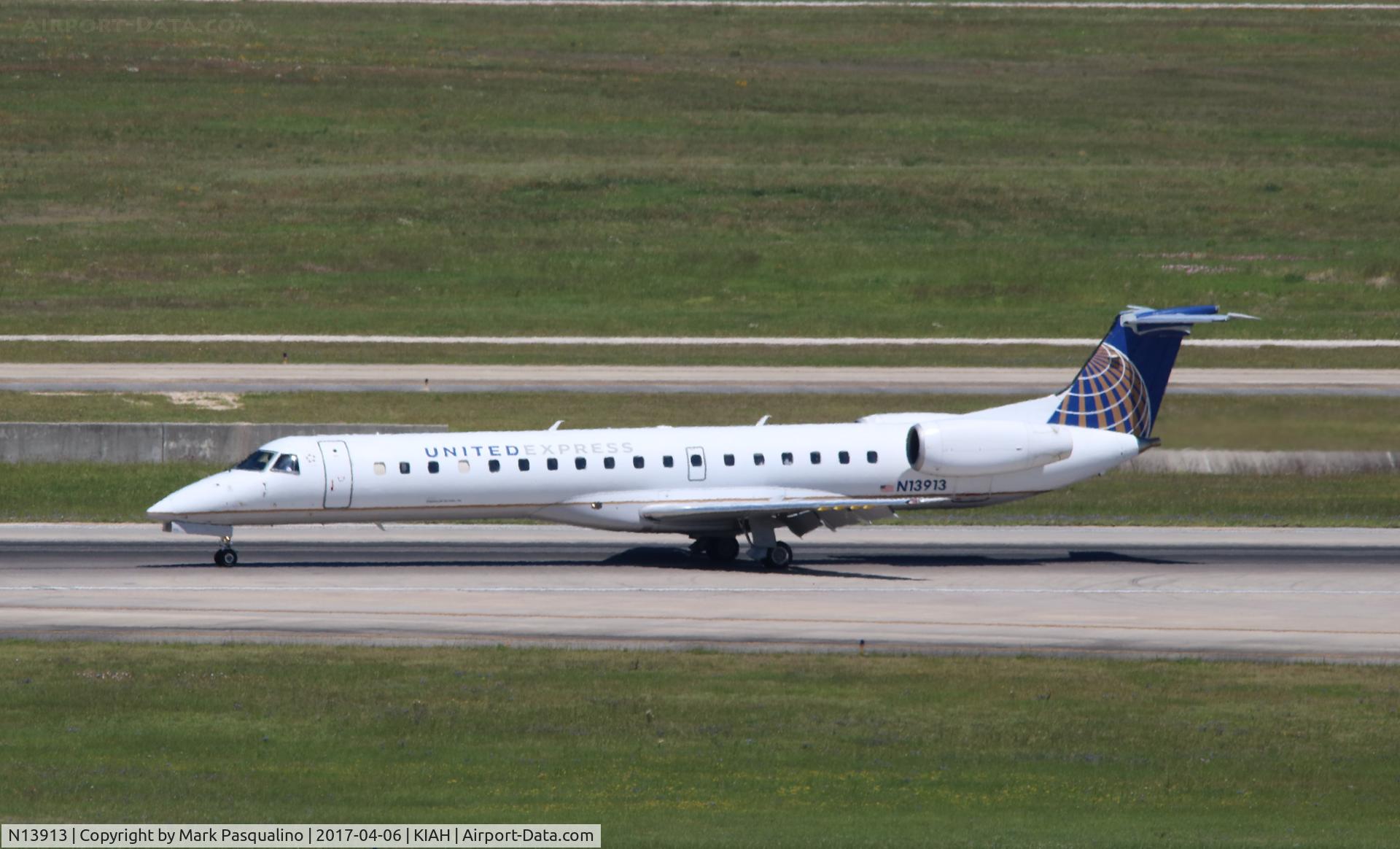 N13913, 2001 Embraer ERJ-145LR (EMB-145LR) C/N 145438, EMB-145LR