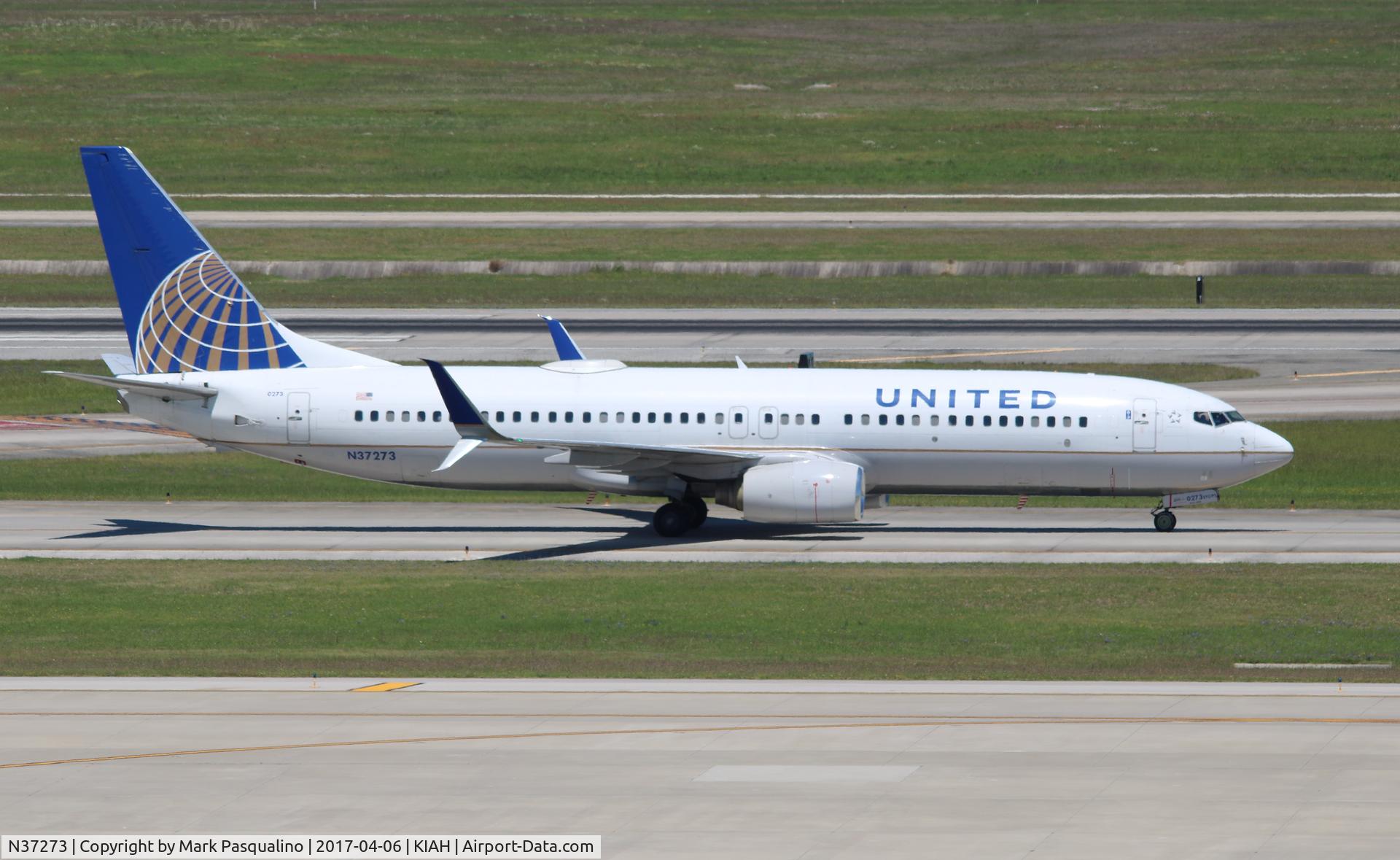 N37273, 2001 Boeing 737-824 C/N 31591, Boeing 737-800