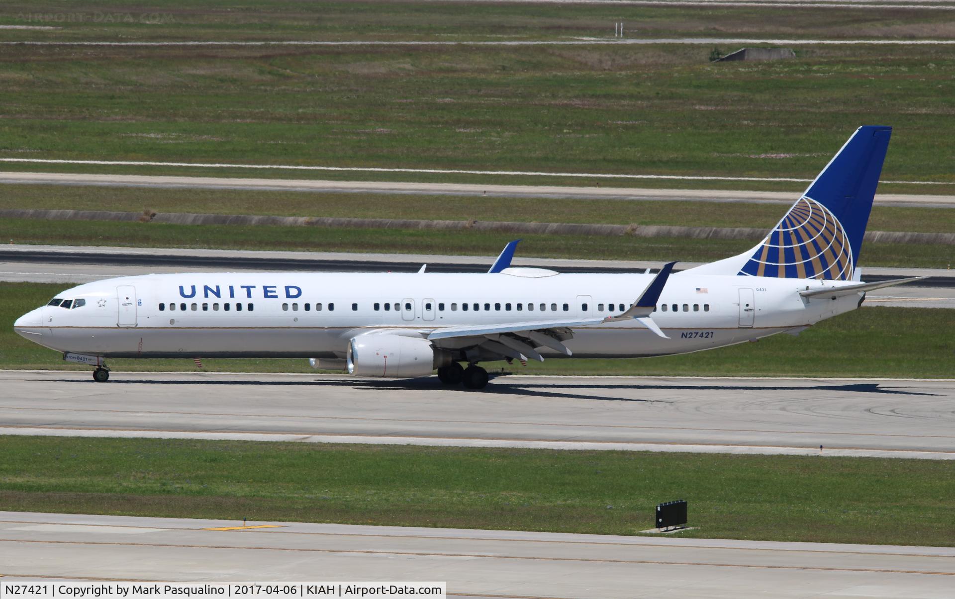 N27421, 2008 Boeing 737-924/ER C/N 37094, Boeing 737-900ER