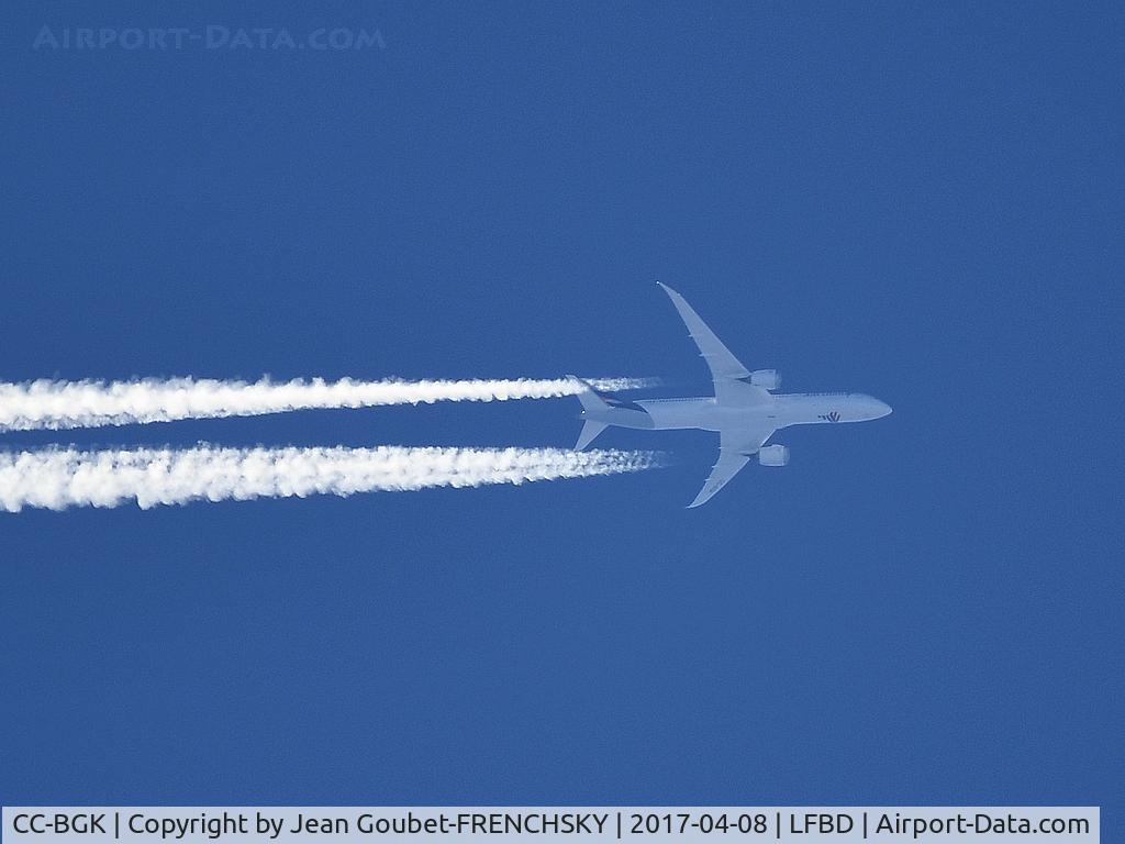 CC-BGK, 2016 Boeing 787-9 Dreamliner C/N 38474, LAN704 Madrid to Francfort level 380