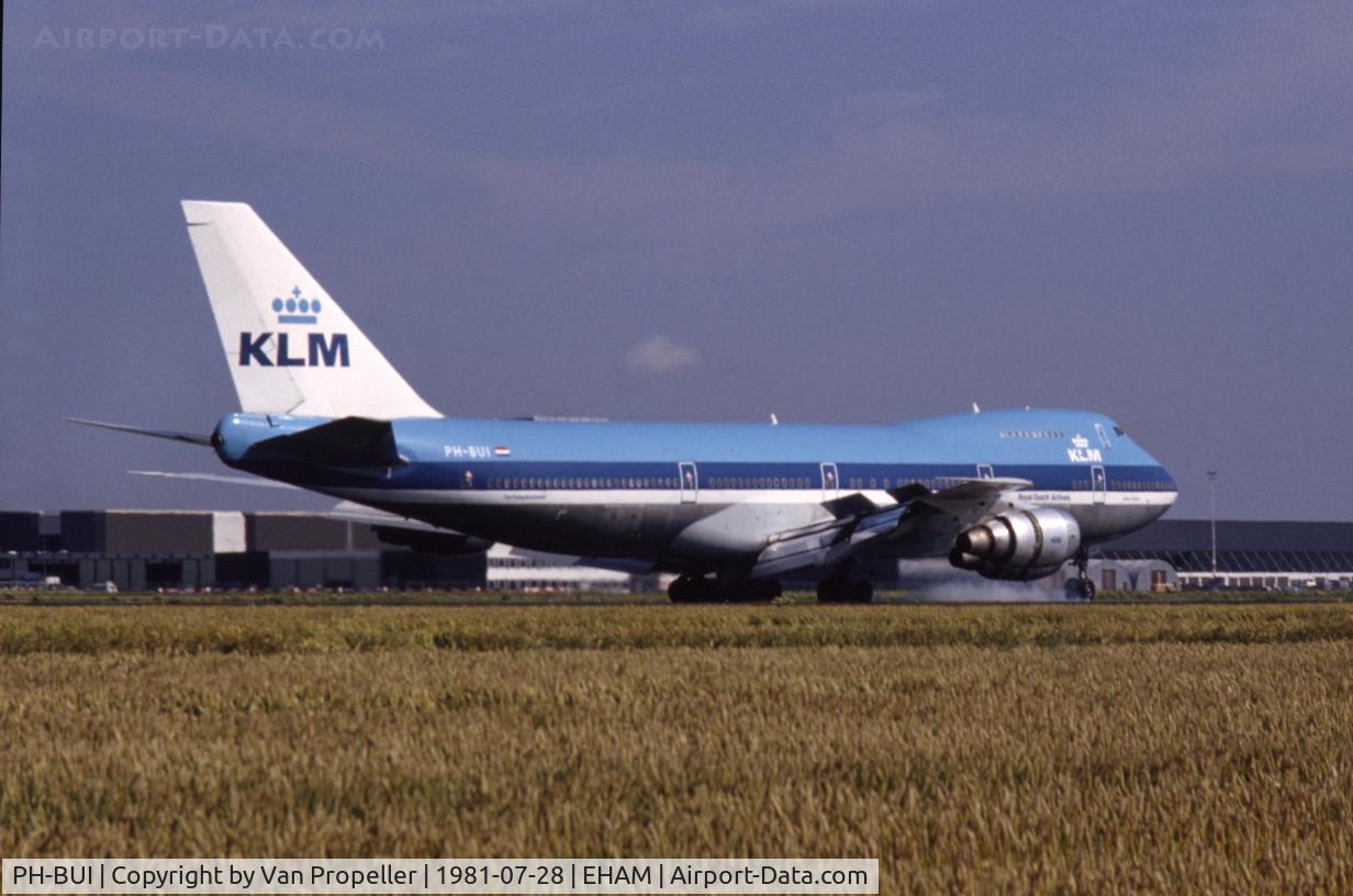 PH-BUI, 1975 Boeing 747-206B C/N 21111, KLM Boeing 747-206BM on runway 06 of Schiphol airport, the Netherlands, 1981. Still with the original short upper deck.