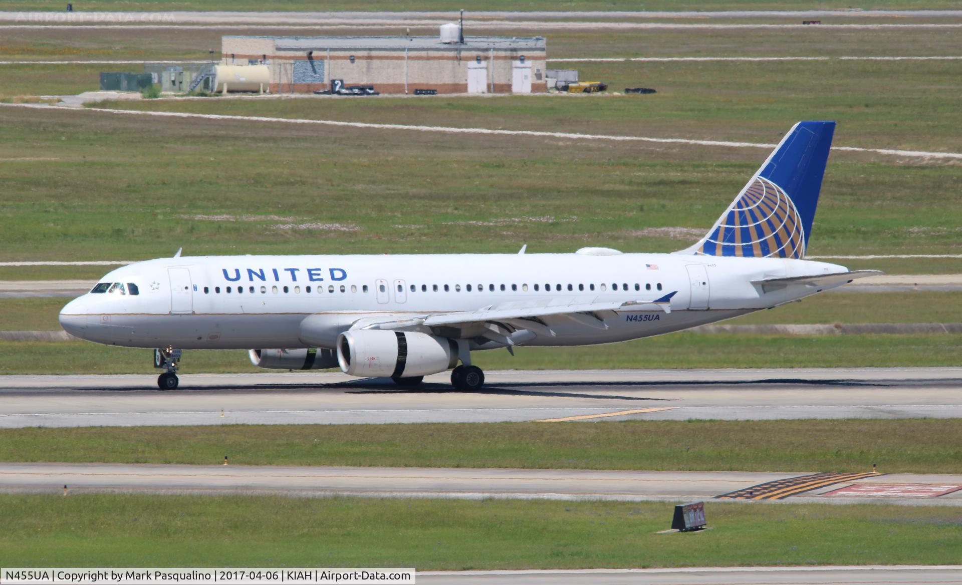 N455UA, 1999 Airbus A320-232 C/N 1105, Airbus A320