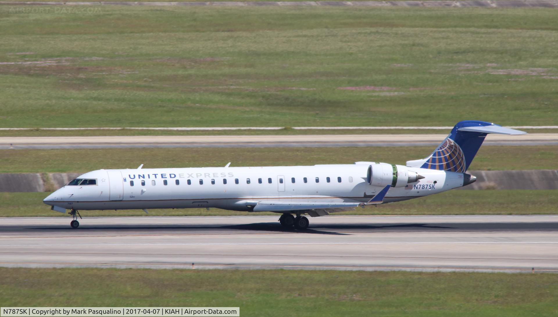 N787SK, 2009 Bombardier CRJ-700 (CL-600-2C10) Regional Jet C/N 10288, CL-600-2C10