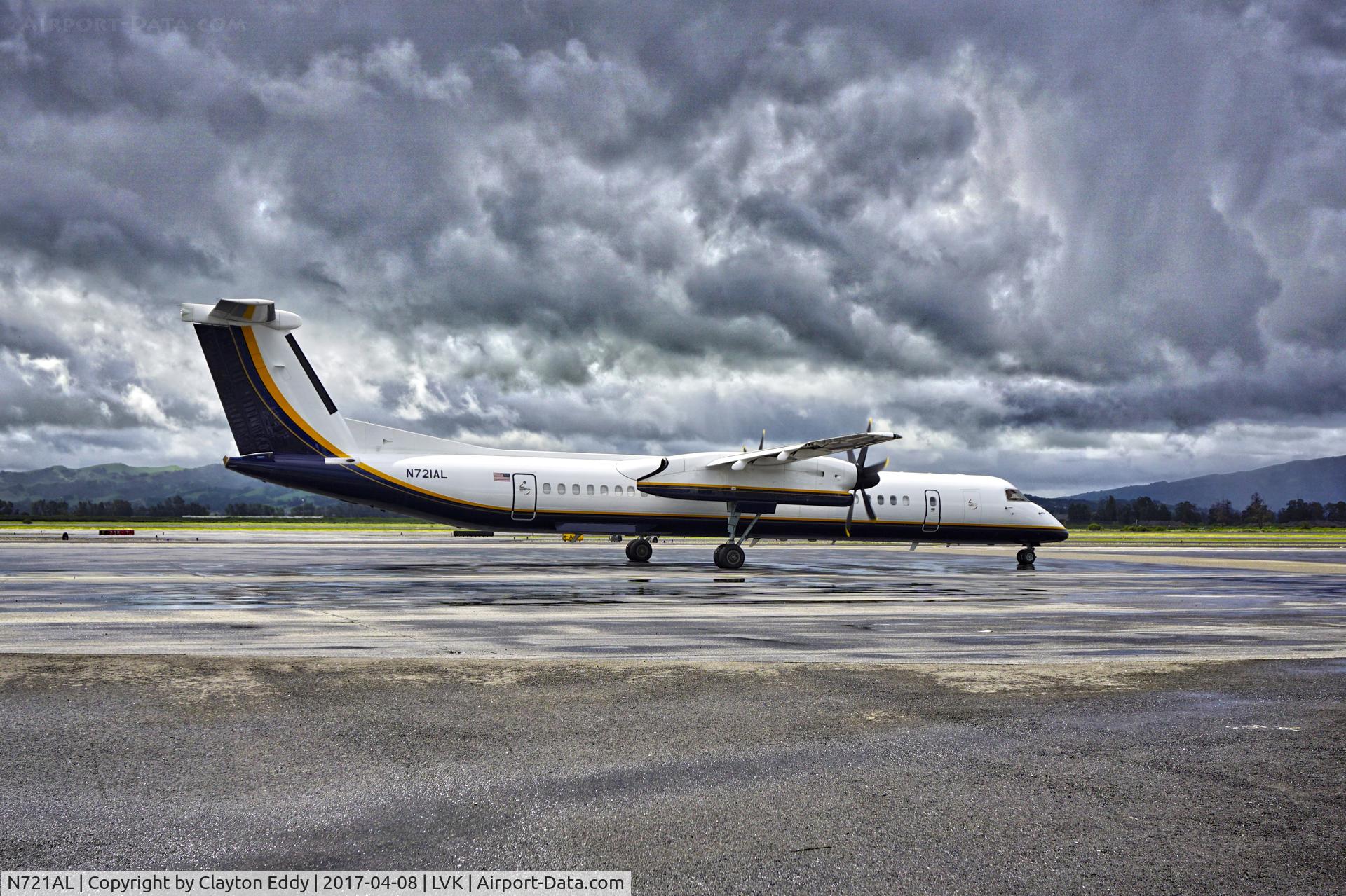 N721AL, 2008 De Havilland Canada DHC-8-402Q Dash 8 Dash 8 C/N 4235, Livermore Airport California 2017.