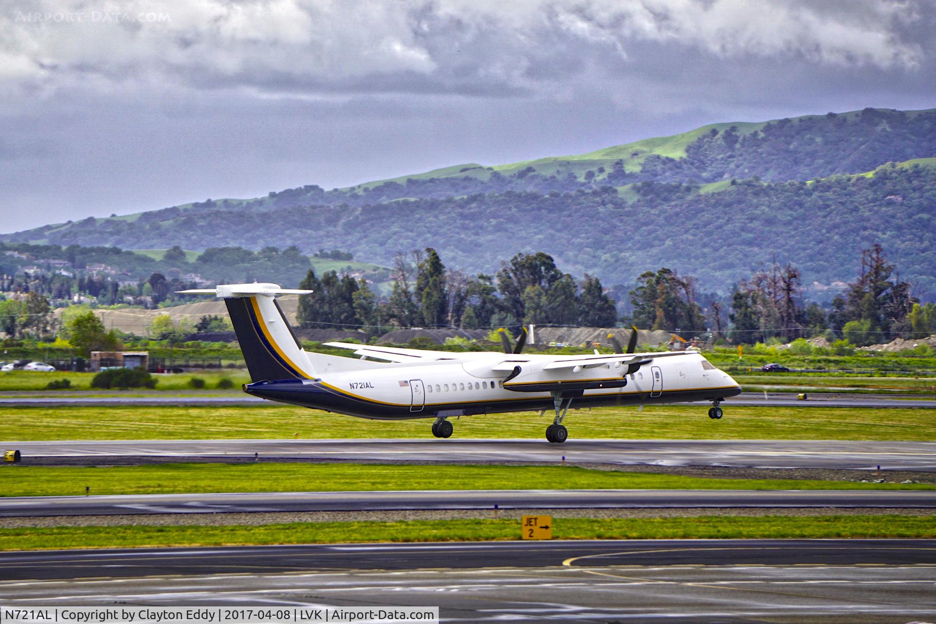 N721AL, 2008 De Havilland Canada DHC-8-402Q Dash 8 Dash 8 C/N 4235, Livermore Airport California 2017.