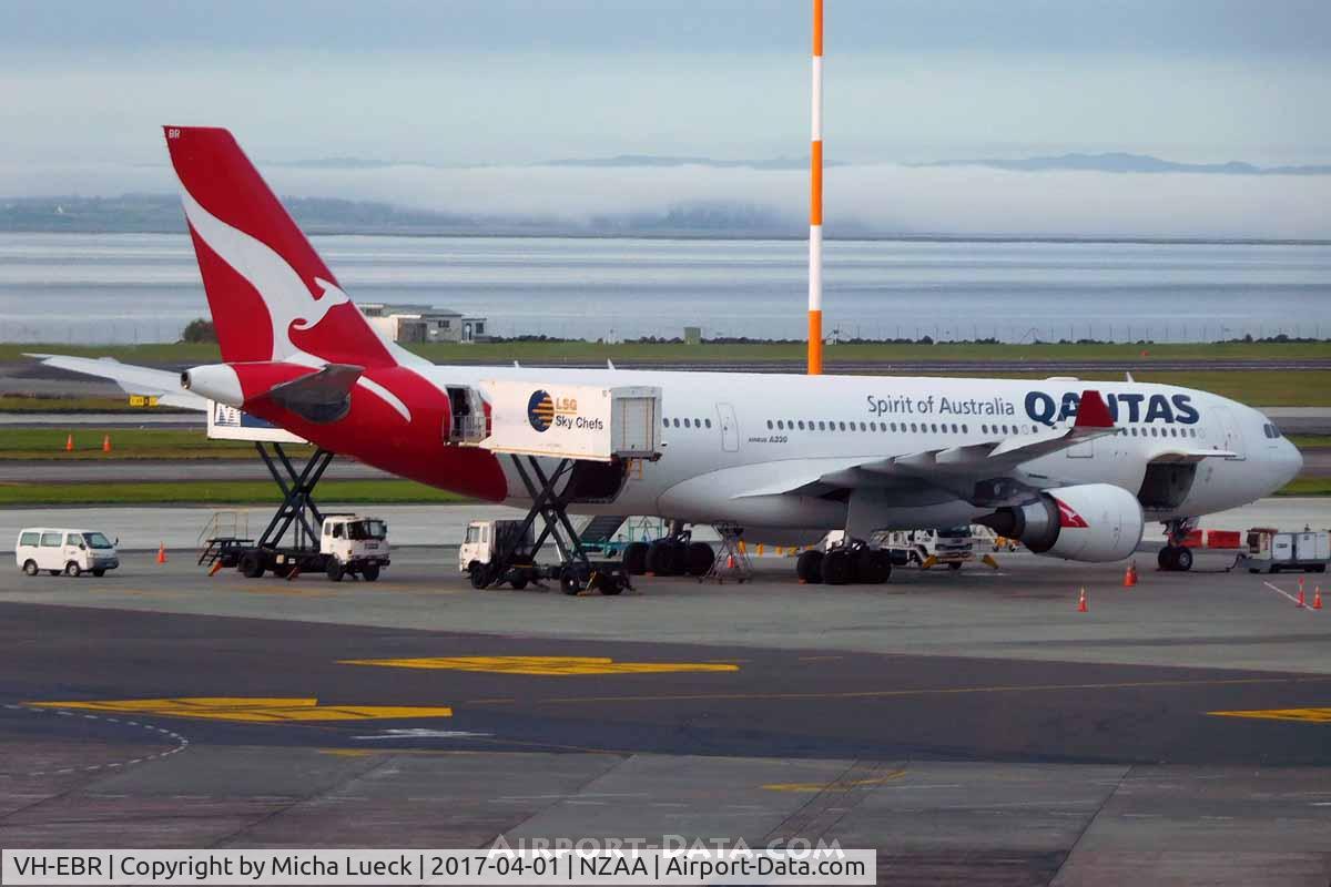 VH-EBR, 2011 Airbus A330-202 C/N 1251, At Auckland
