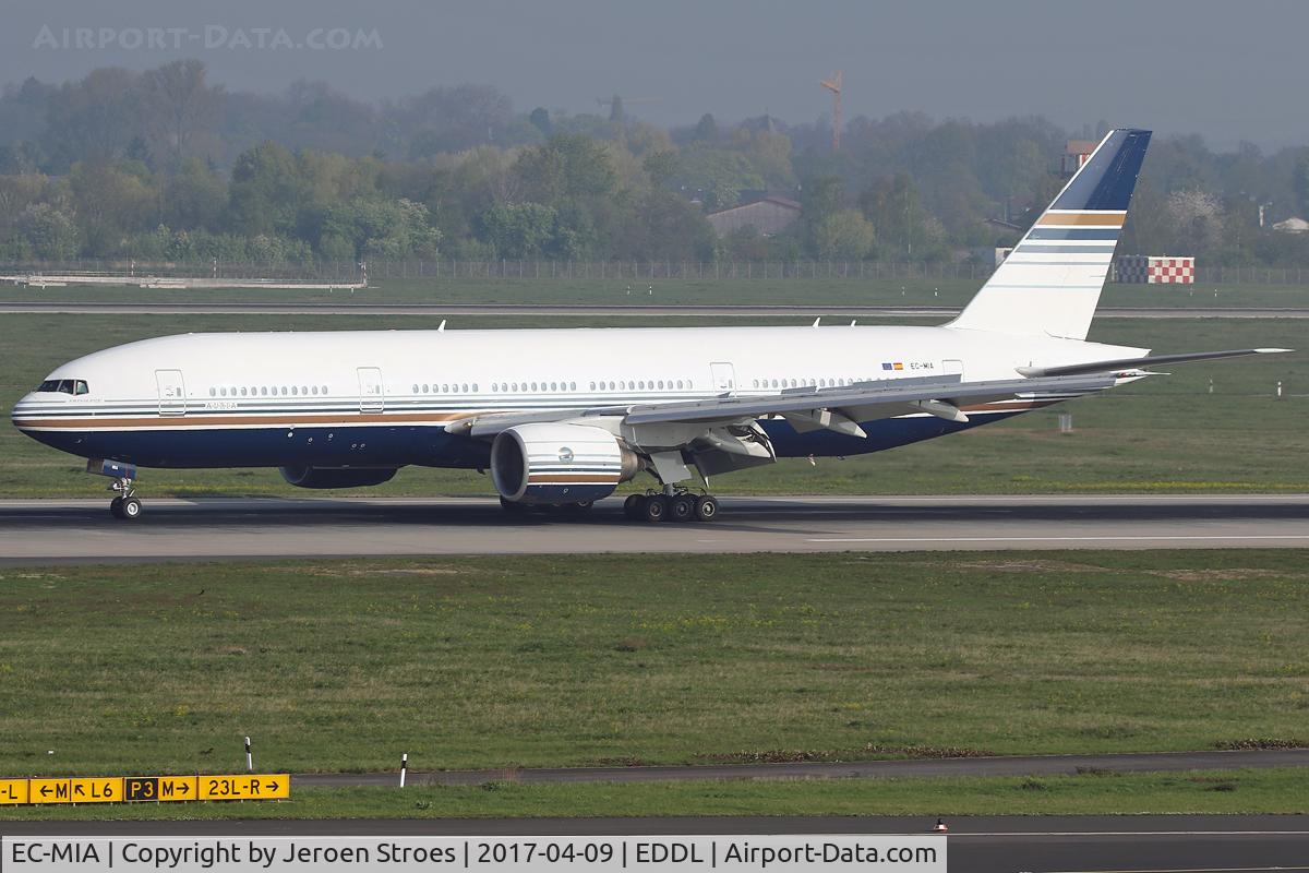 EC-MIA, 2002 Boeing 777-28E/ER C/N 28685, Dusseldorf Airport