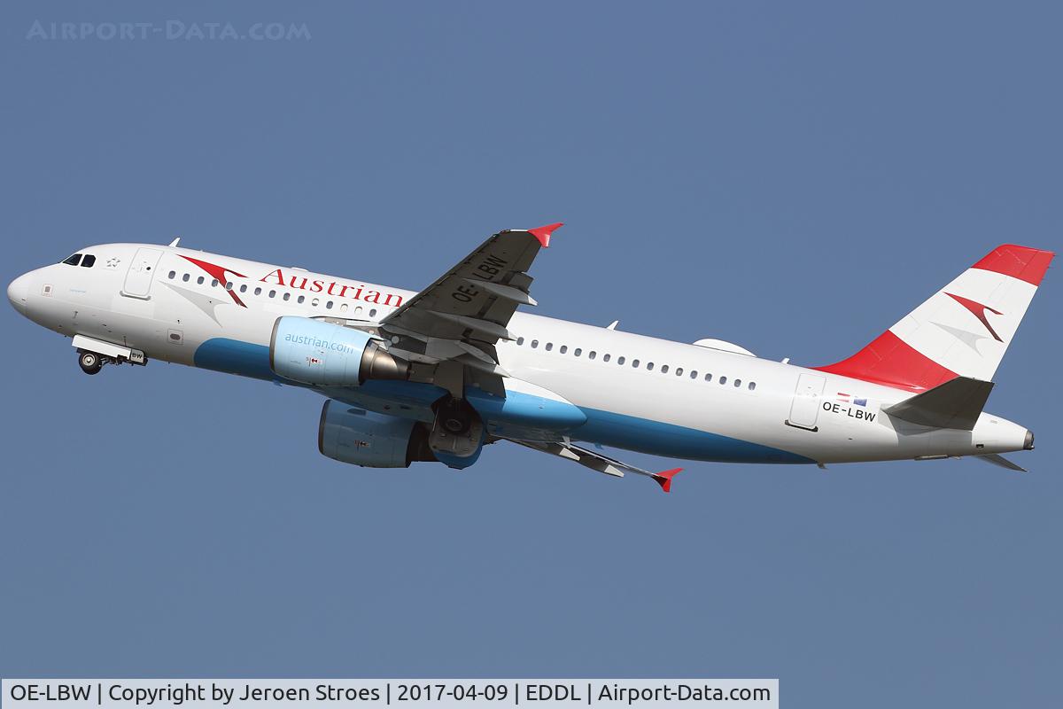 OE-LBW, 2001 Airbus A320-214 C/N 1678, Dusseldorf Airport