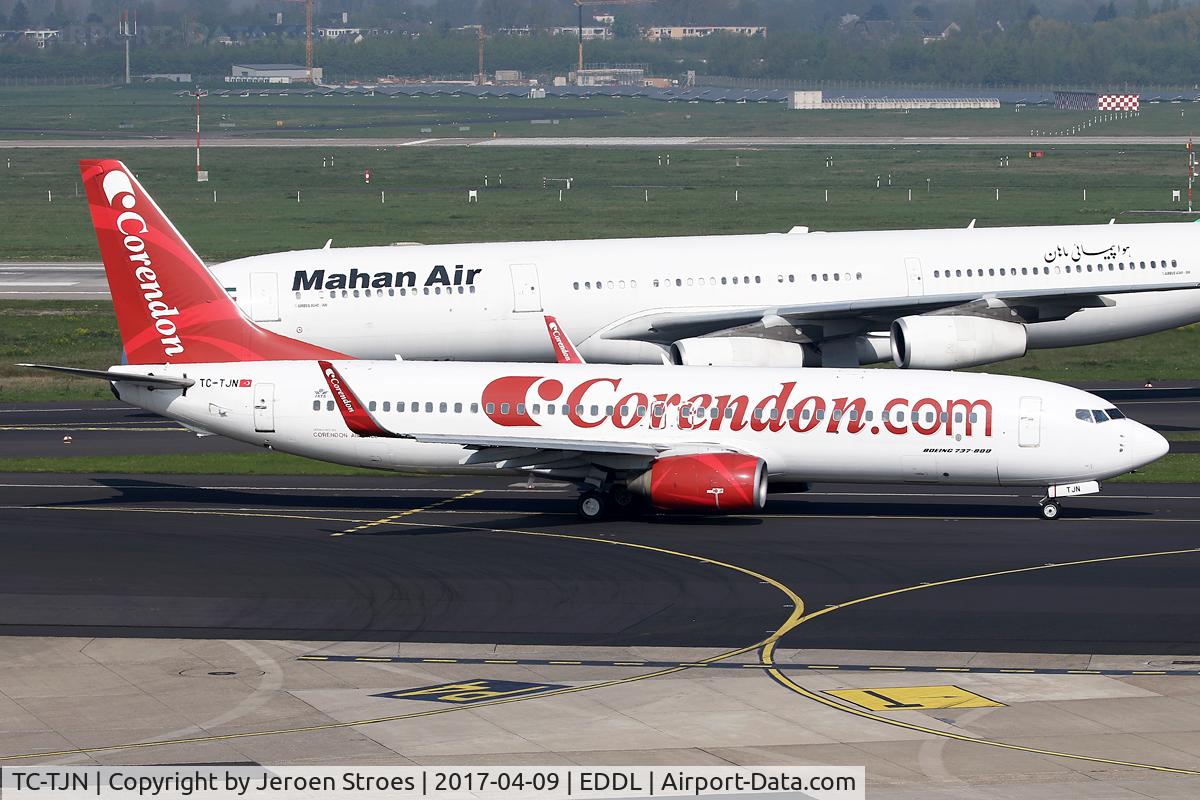 TC-TJN, 2000 Boeing 737-85P C/N 28535, Dusseldorf Airport