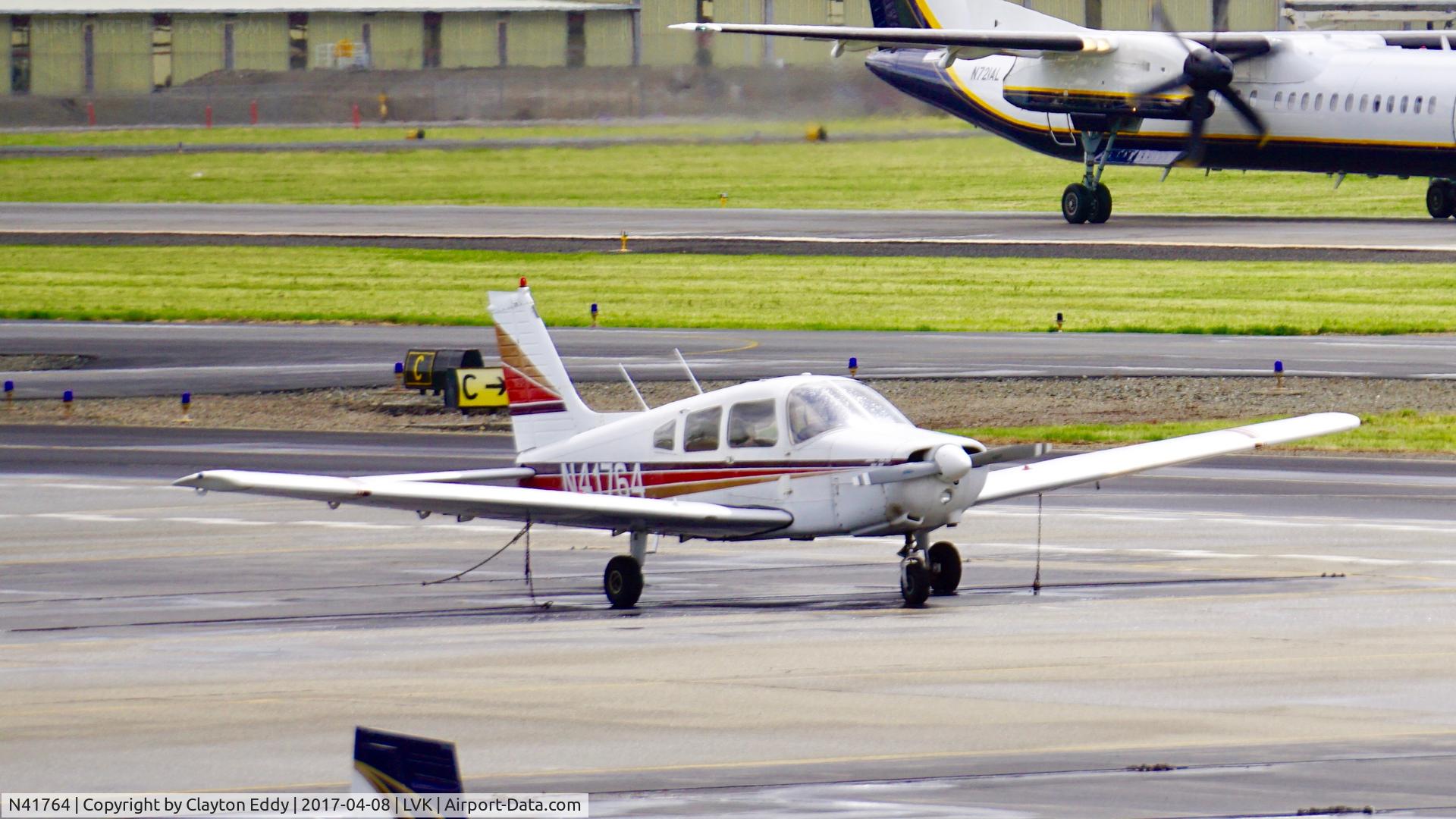 N41764, 1974 Piper PA-28-151 C/N 28-7415325, Livermore Airport California 2017.