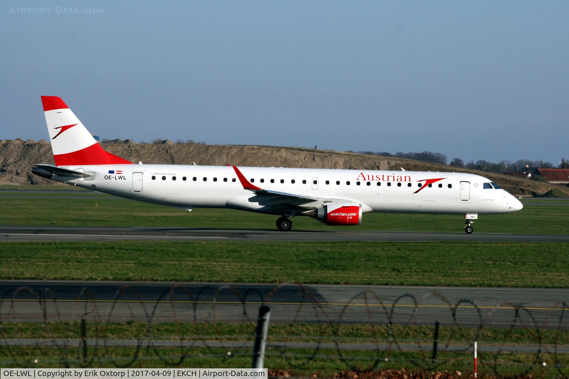 OE-LWL, 2012 Embraer 195LR (ERJ-190-200LR) C/N 19000532, OE-LWL taking off rw 22R