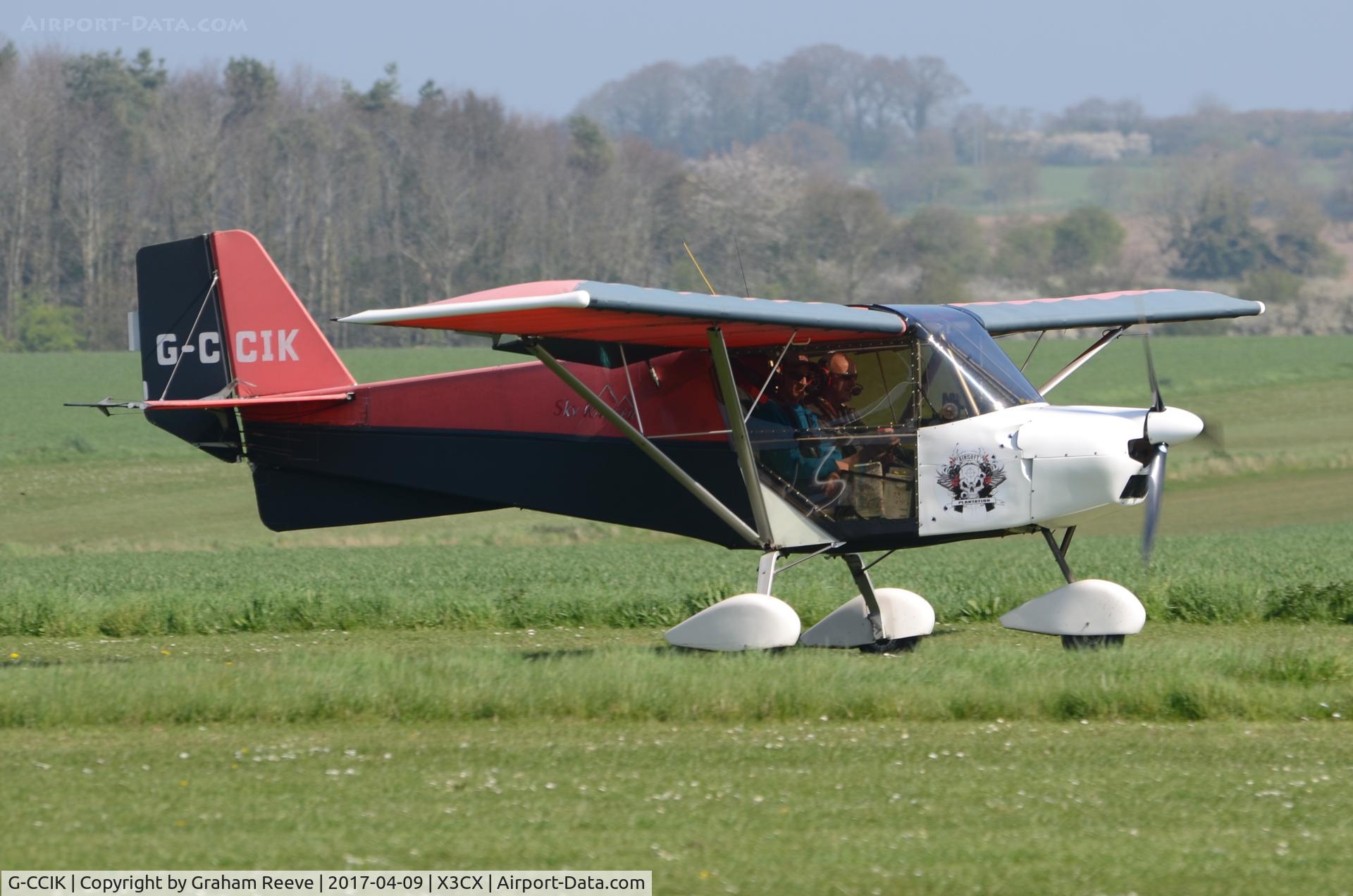 G-CCIK, 2003 Shyranger 912(2) C/N BMAA/HB/278, Just landed at Northrepps.