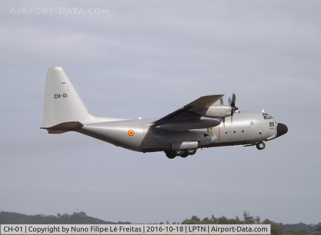CH-01, 1971 Lockheed C-130H Hercules C/N 382-4455, Taking-off.