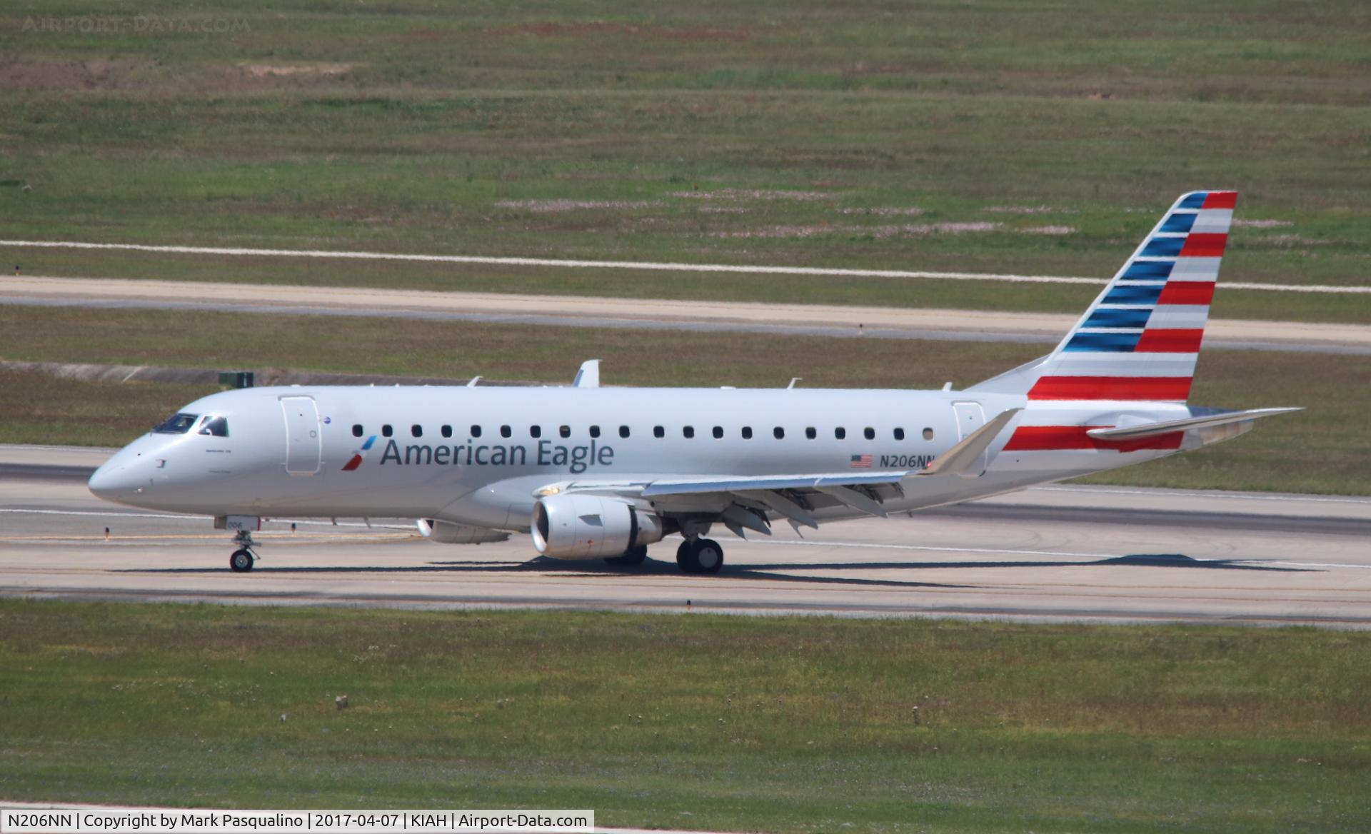 N206NN, 2015 Embraer 175LR (ERJ-170-200LR) C/N 17000489, ERJ 170-200 LR