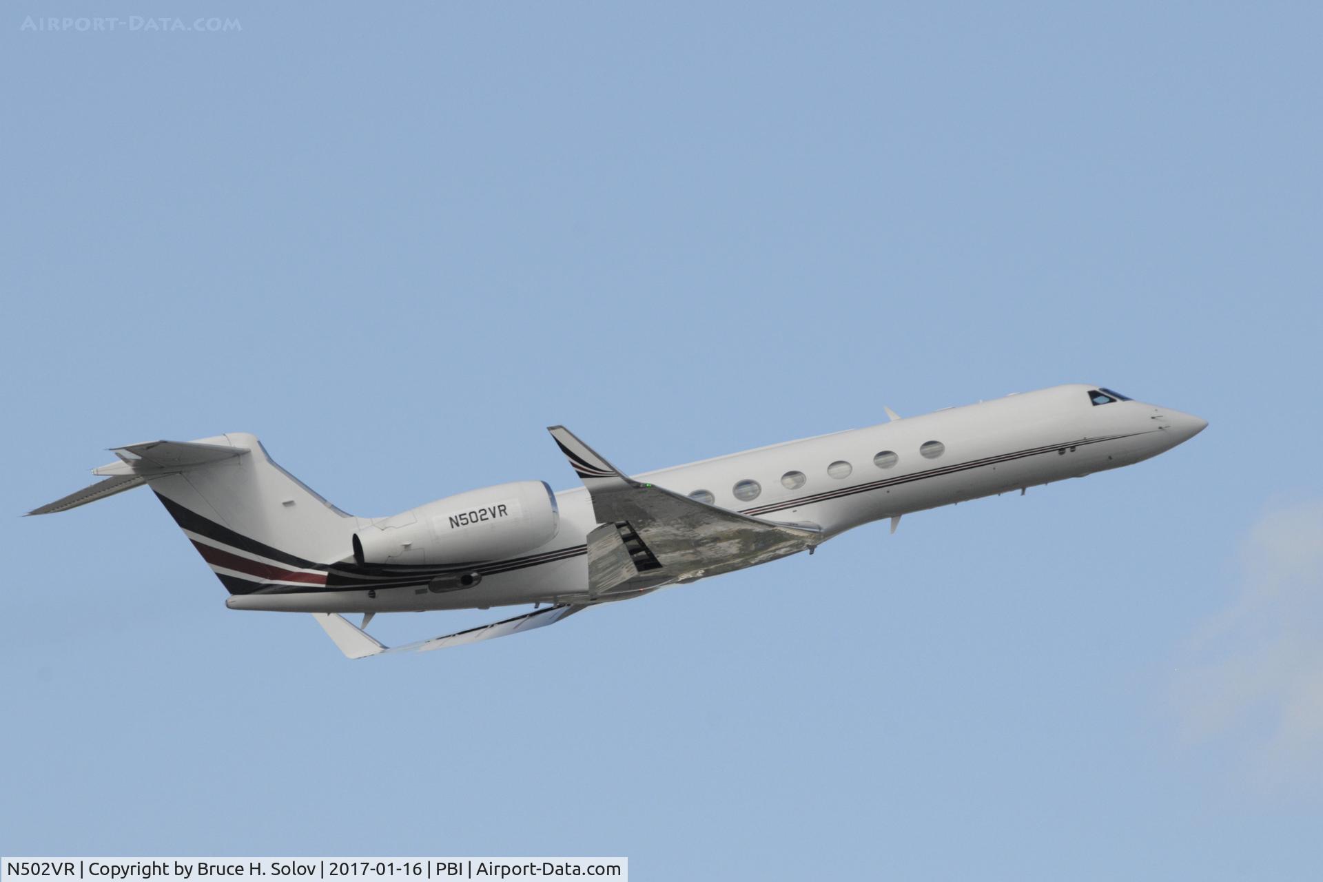 N502VR, 2000 Gulfstream Aerospace G-V C/N 601, departure