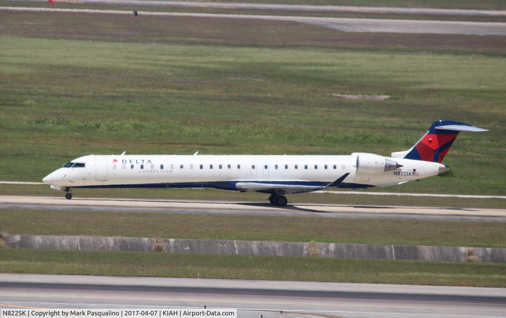 N822SK, 2008 Bombardier CRJ-900ER (CL-600-2D24) C/N 15203, CL600-2D24