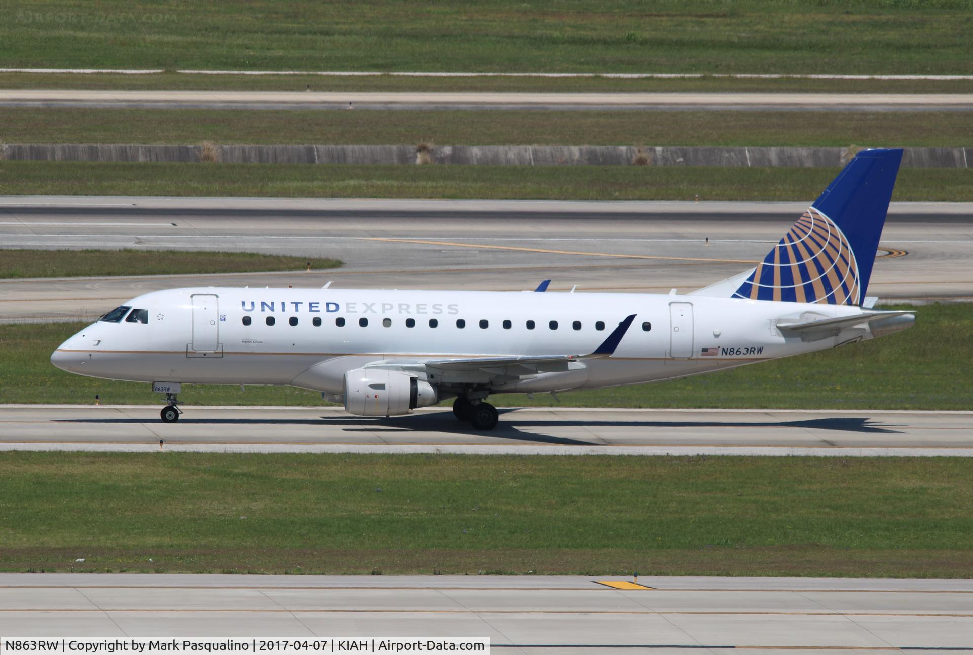 N863RW, 2005 Embraer 170SE (ERJ-170-100SE) C/N 17000100, ERJ 170-100 SE