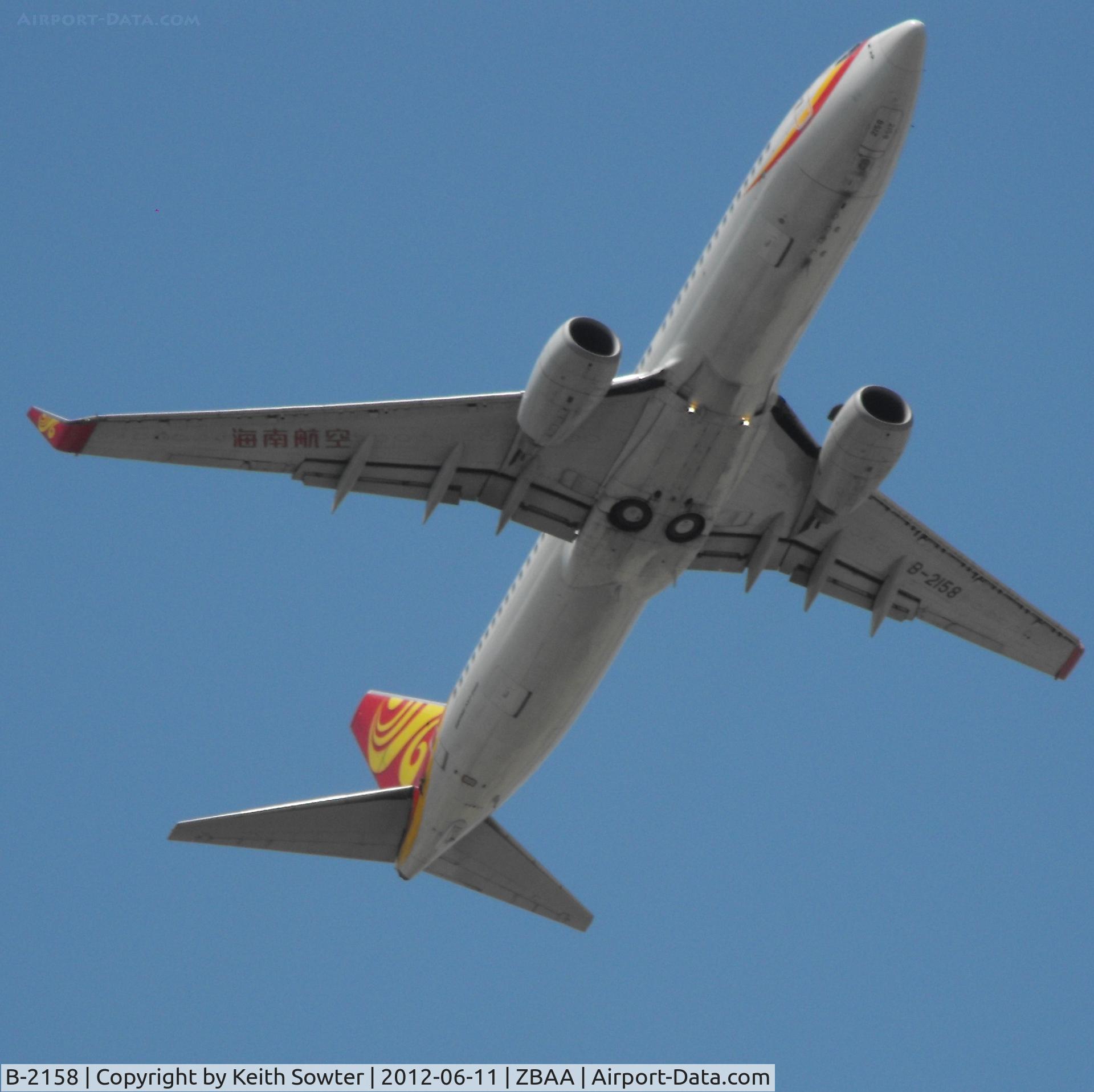 B-2158, 2001 Boeing 737-84P C/N 32601, On climbout