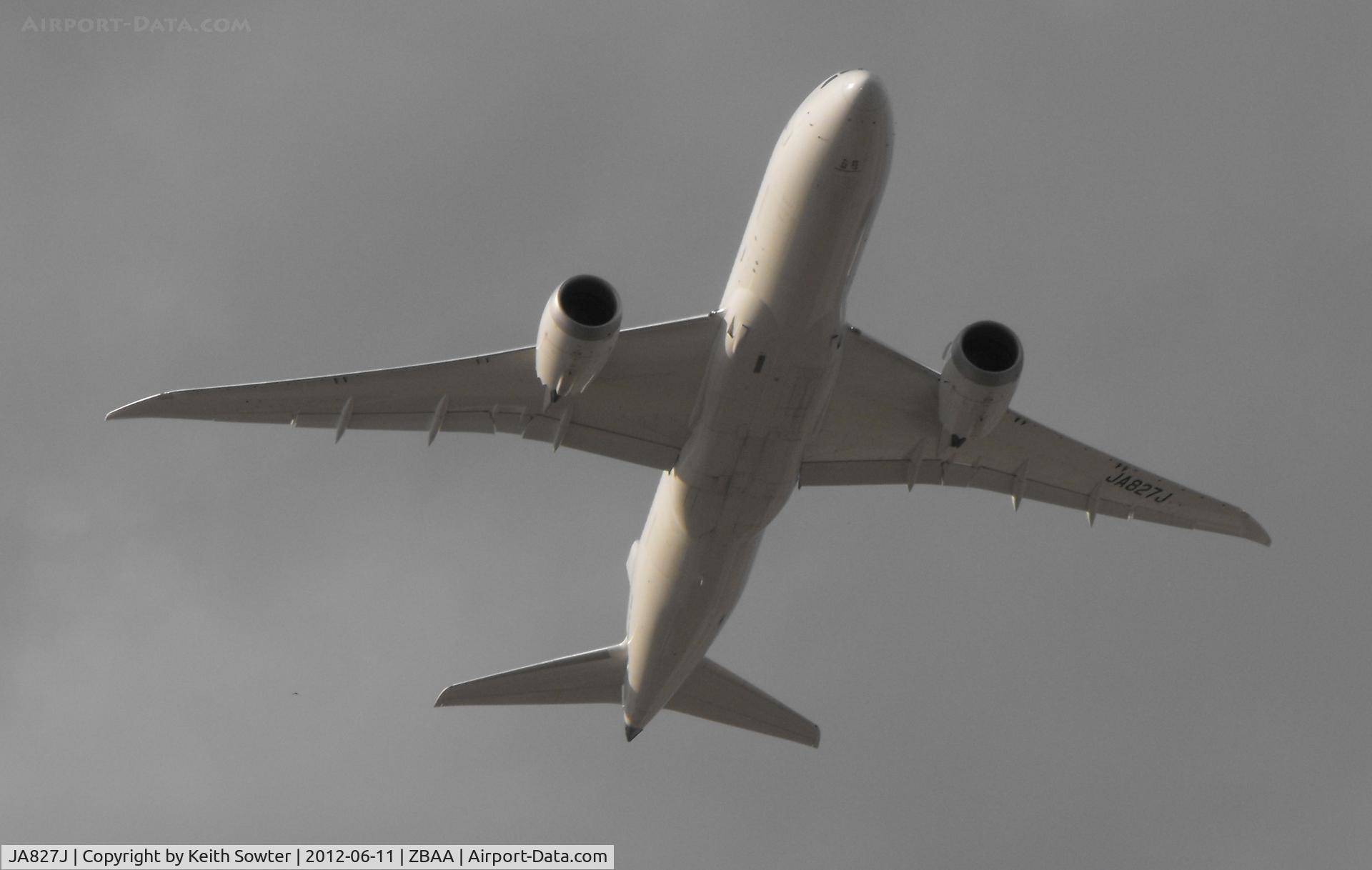 JA827J, 2011 Boeing 787-8 Dreamliner C/N 34837, On climbout