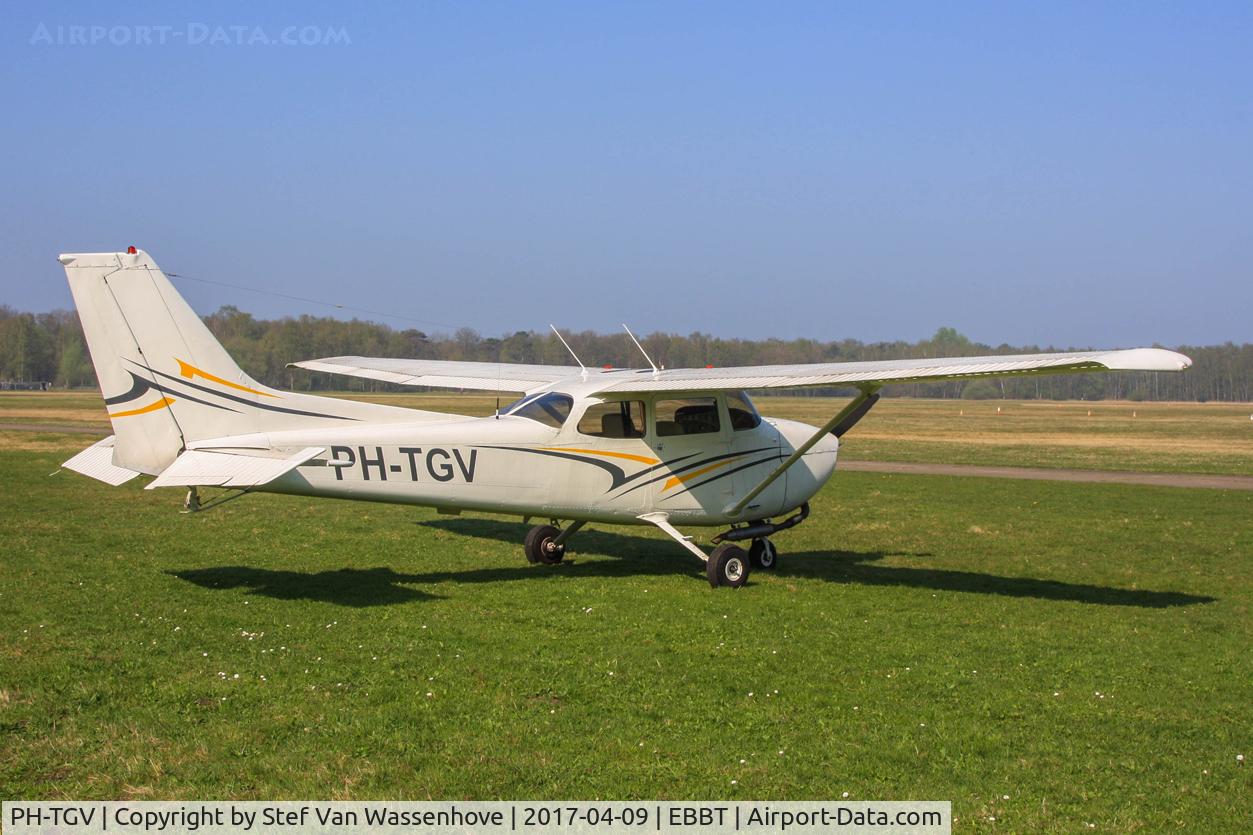 PH-TGV, Reims F172N Skyhawk C/N 1640, Visitor at Brasschaat Airbase