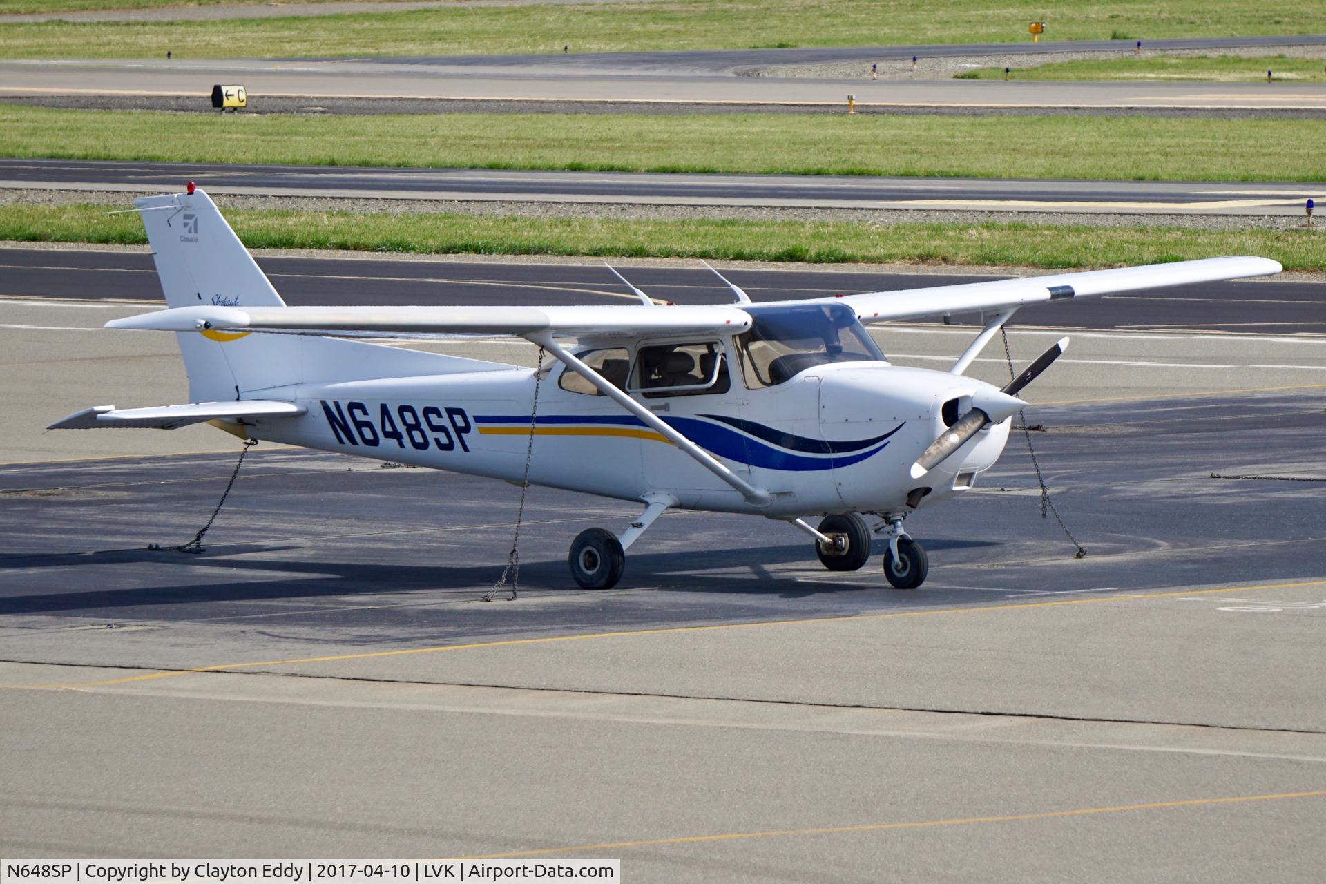 N648SP, 1998 Cessna 172S C/N 172S8055, Livermore Airport California 2017