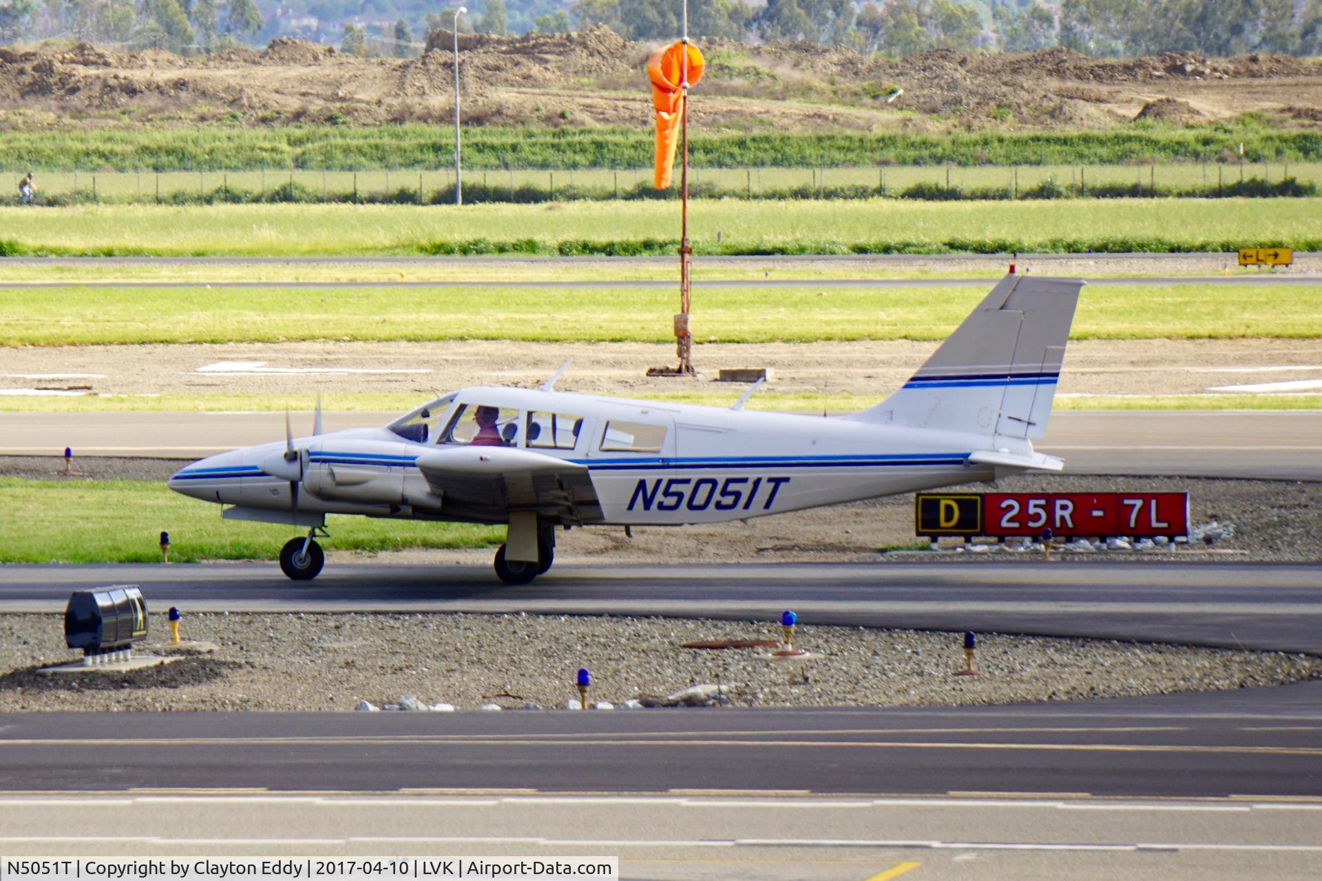 N5051T, 1972 Piper PA-34-200 Seneca C/N 34-7250237, Livermore Airport California 2017