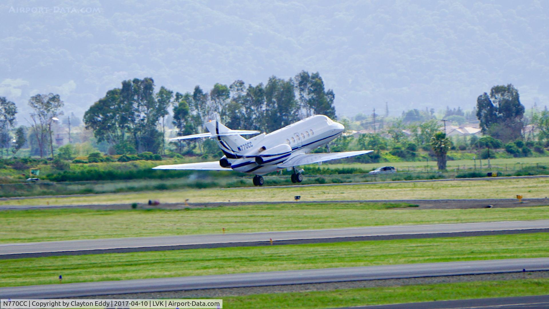 N770CC, 2002 Raytheon Hawker 800XP C/N 258587, Livermore Airport California 2017