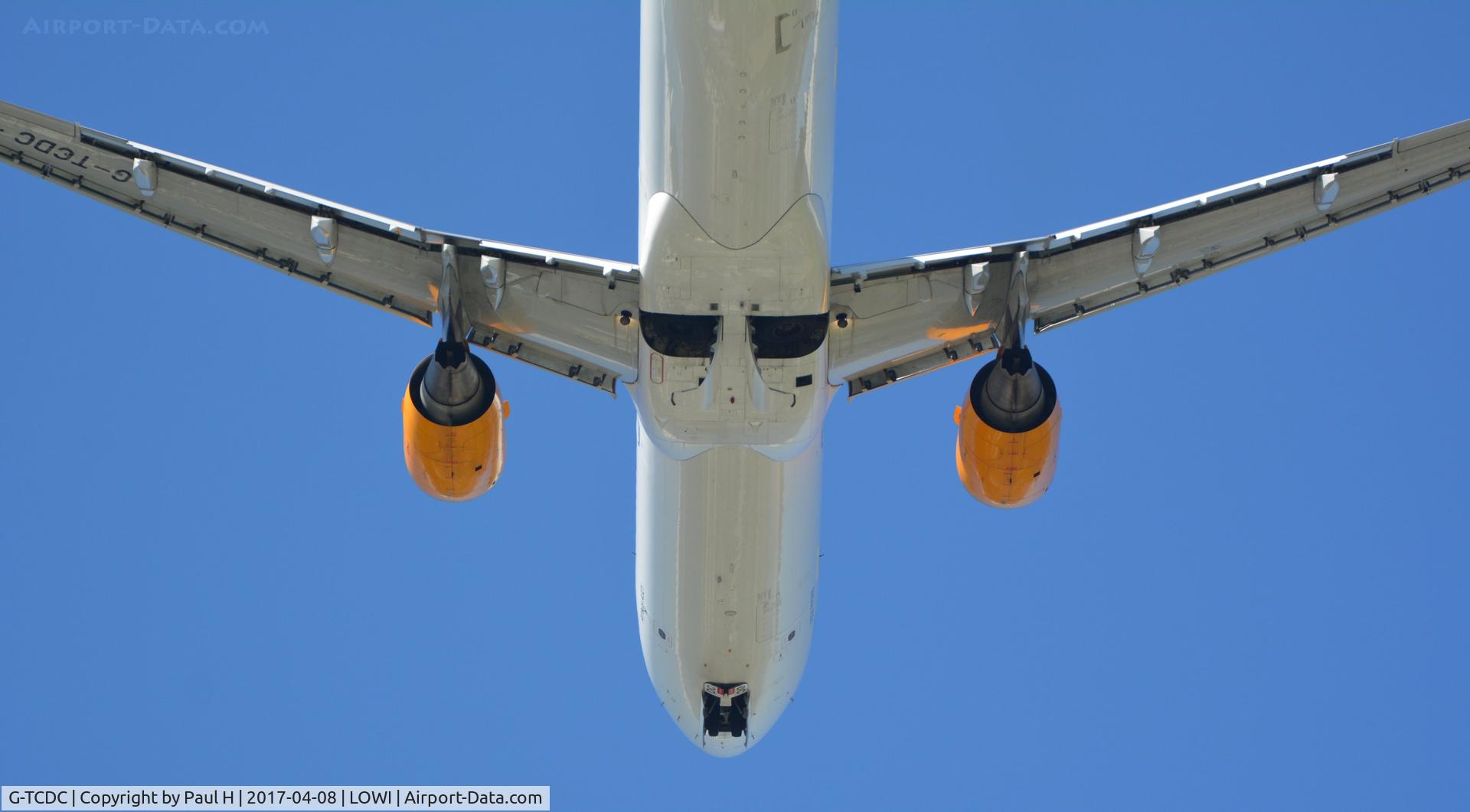 G-TCDC, 2013 Airbus A321-211 C/N 5872, Rocketing out of LOWI, Innsbruck