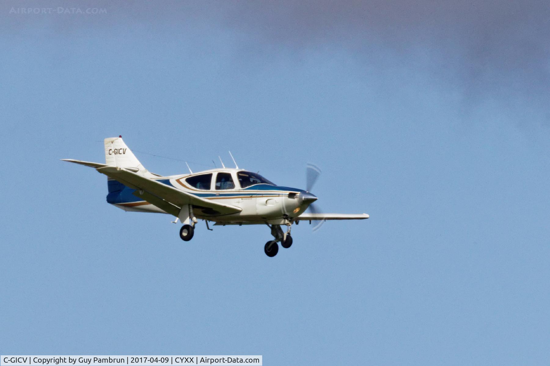 C-GICV, 1975 Aero Commander 112 C/N 343, Landing