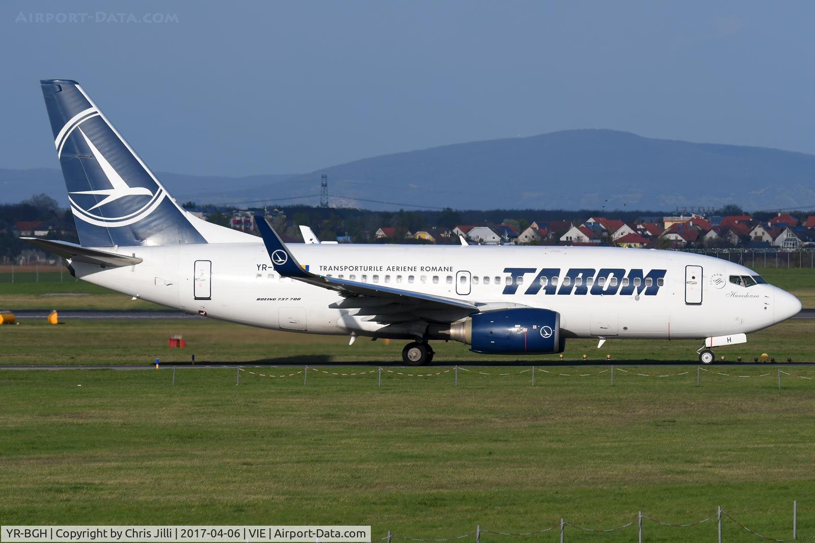 YR-BGH, 2003 Boeing 737-78J C/N 28438, TAROM