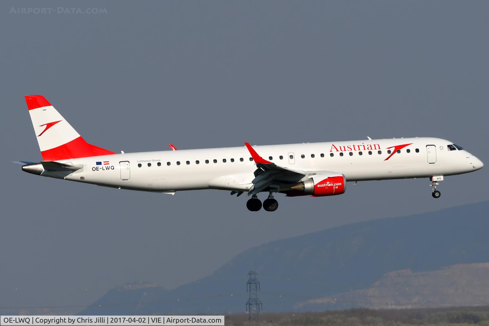 OE-LWQ, 2012 Embraer 195LR (ERJ-190-200LR) C/N 19000565, Austrian Airlines