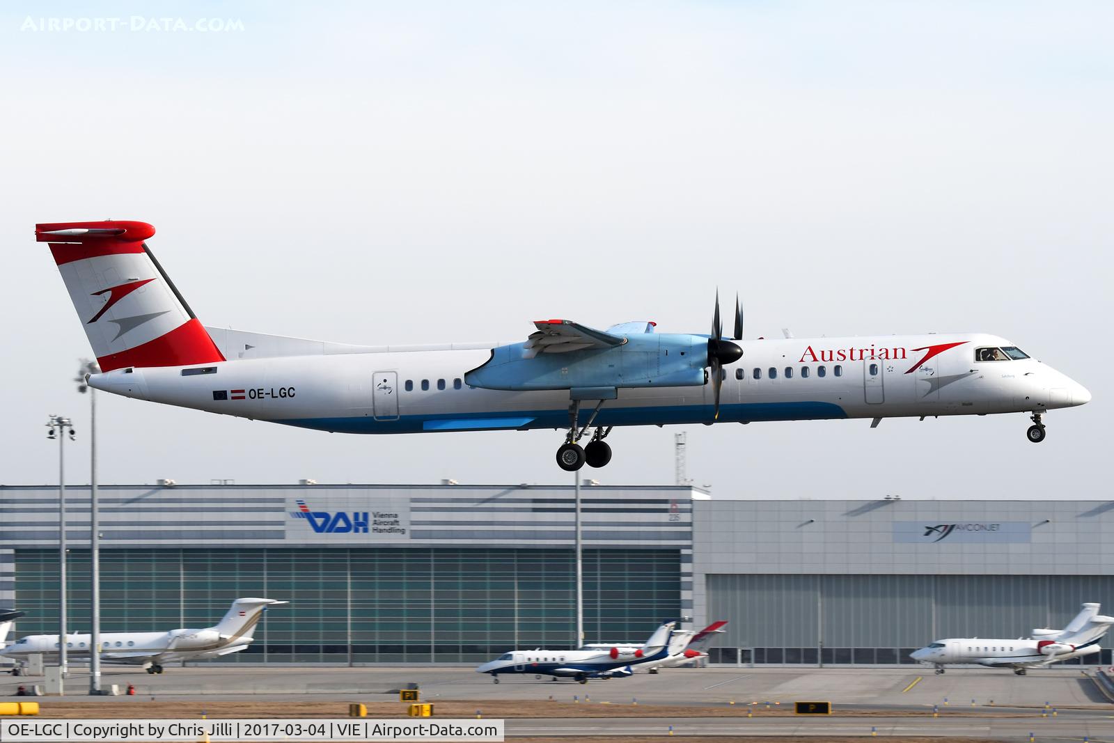 OE-LGC, 2000 De Havilland Canada DHC-8-402Q Dash 8 C/N 4026, Austrian Airlines
