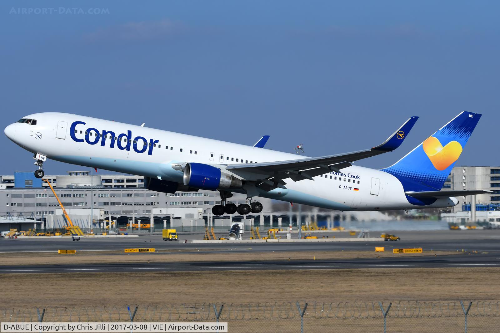 D-ABUE, 1993 Boeing 767-330/ER C/N 26984, condor