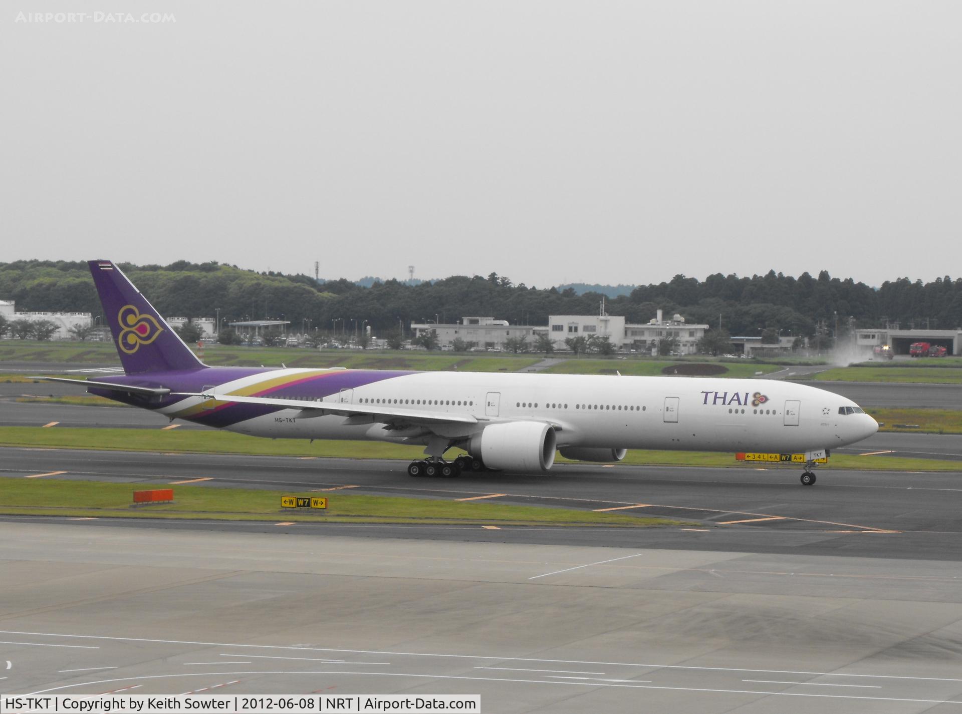 HS-TKT, 2007 Boeing 777-35R/ER C/N 35159, Taxying for departure