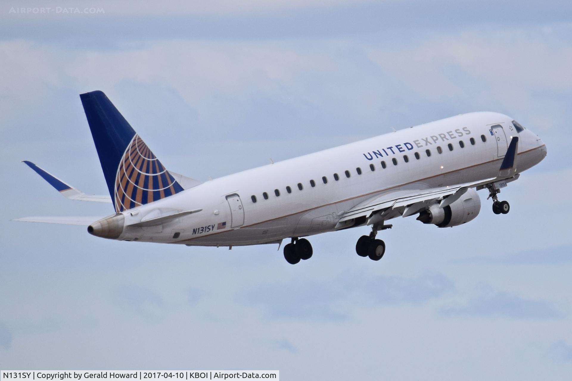 N131SY, 2015 Embraer 175LR (ERJ-170-200LR) C/N 17000450, Departing RWY 28R.