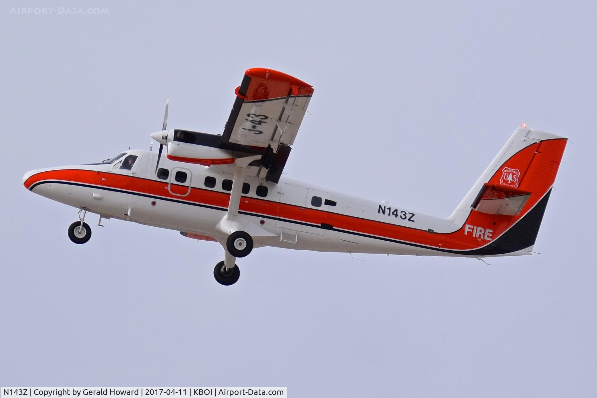 N143Z, 1974 De Havilland Canada DHC-6-300 Twin Otter C/N 437, Departing RWY 10L.